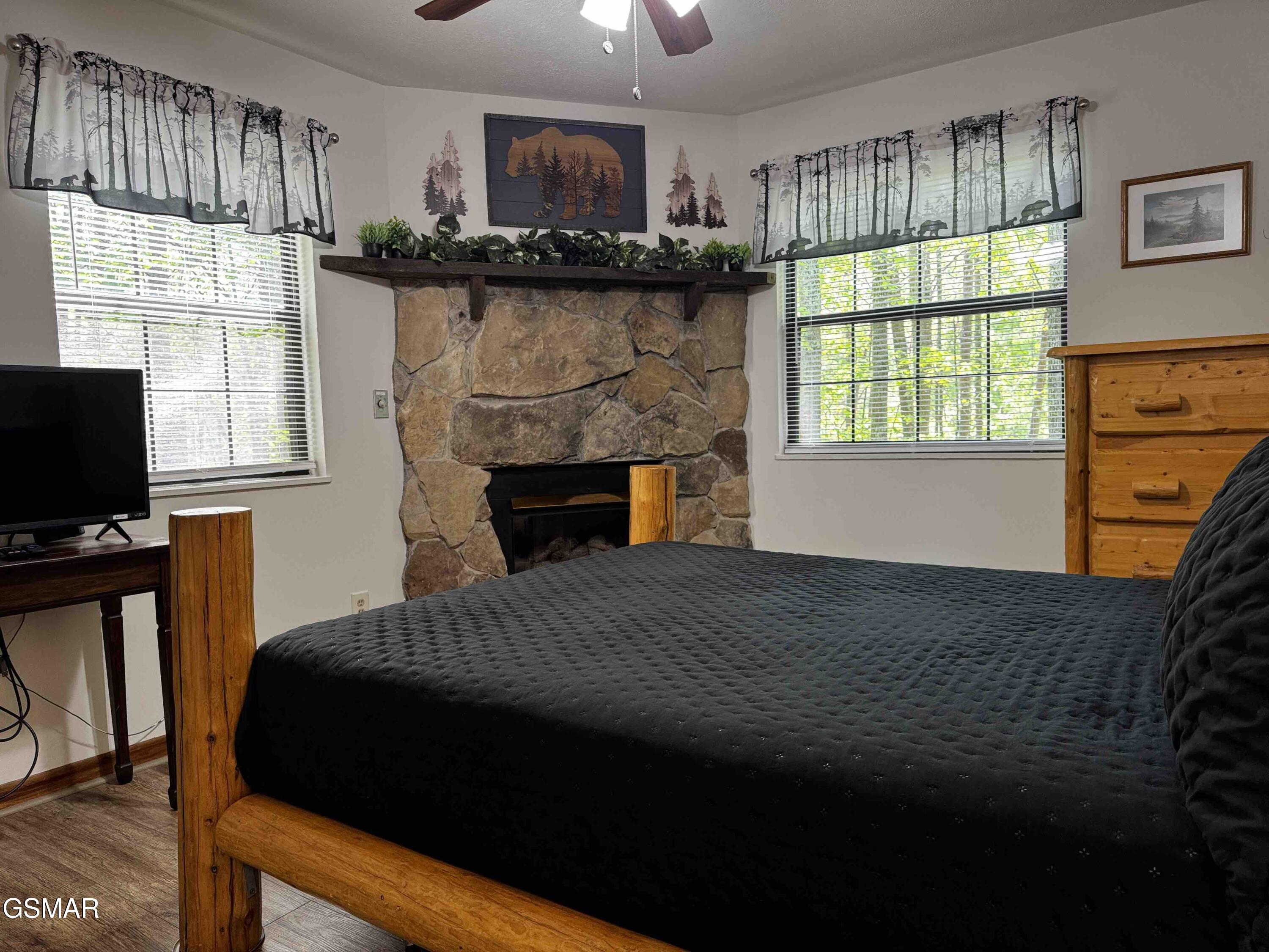 653 Oaks View Court Pigeon Forge TN 37863