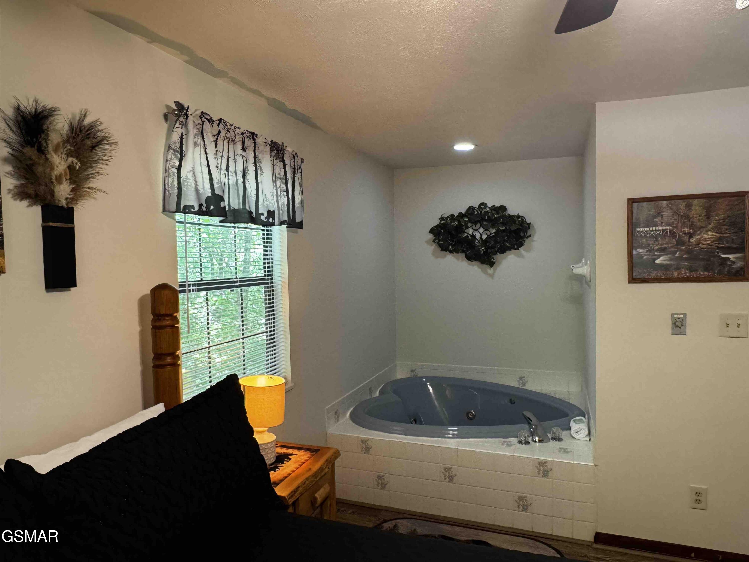 653 Oaks View Court Pigeon Forge TN 37863