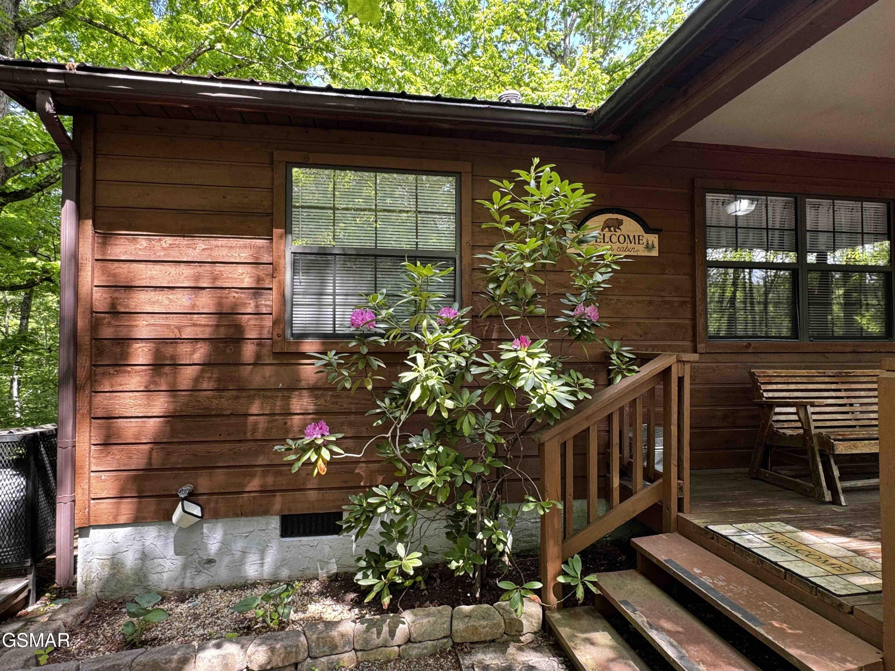 653 Oaks View Court Pigeon Forge TN 37863