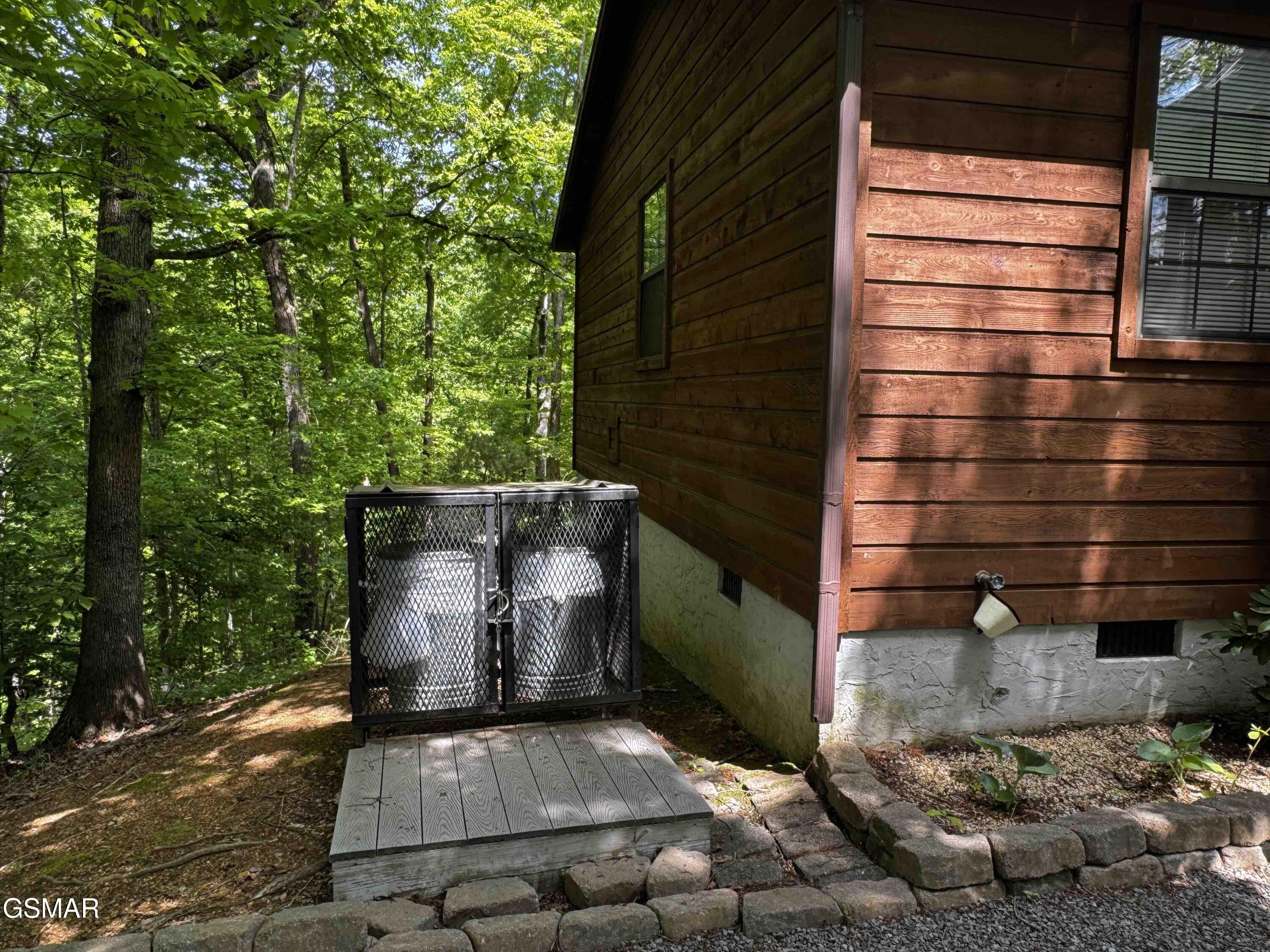 653 Oaks View Court Pigeon Forge TN 37863