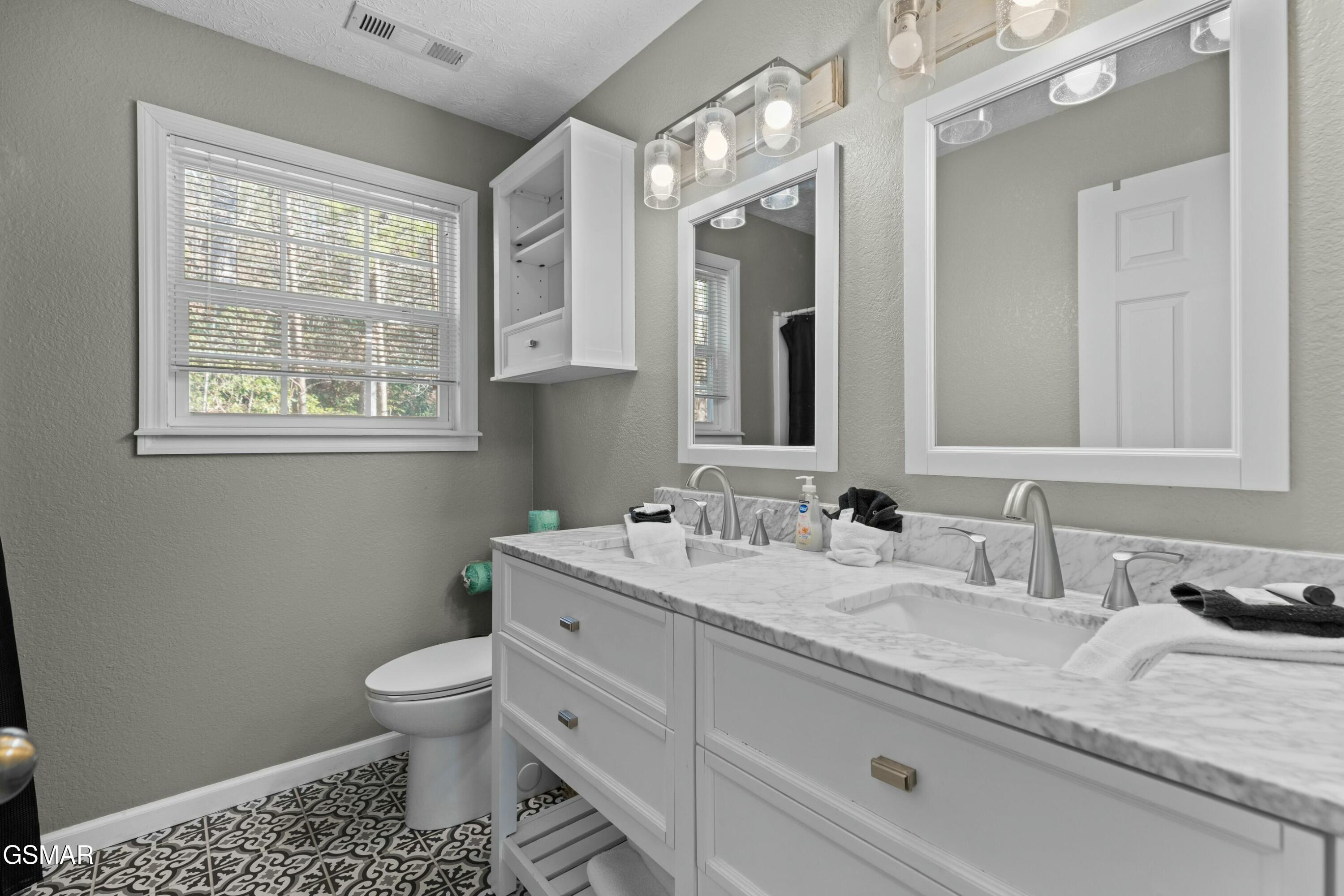 2133 Duck Pond Lane Sevierville TN 37876