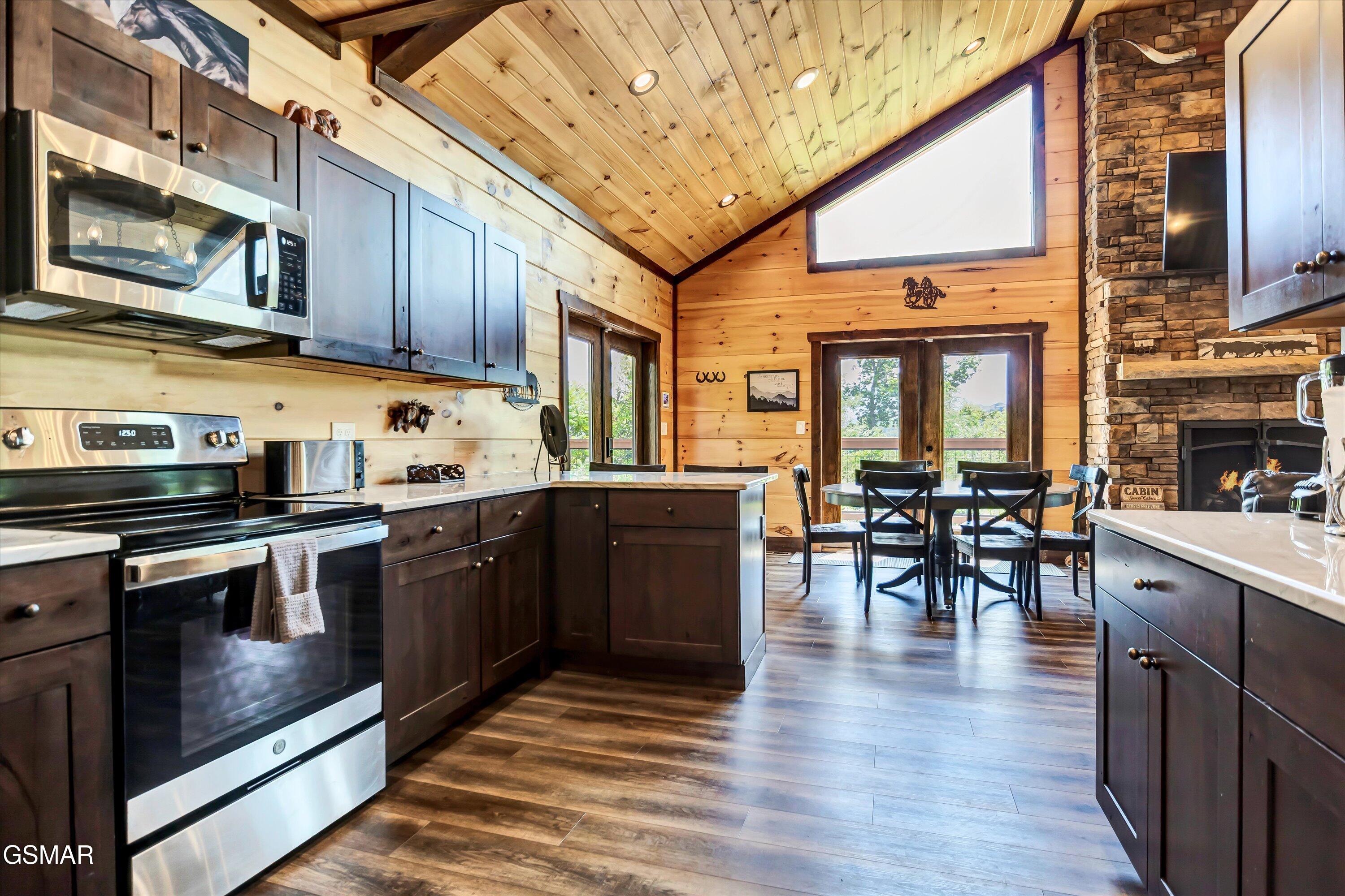 809 Wattle Blossom Way Gatlinburg TN 37738