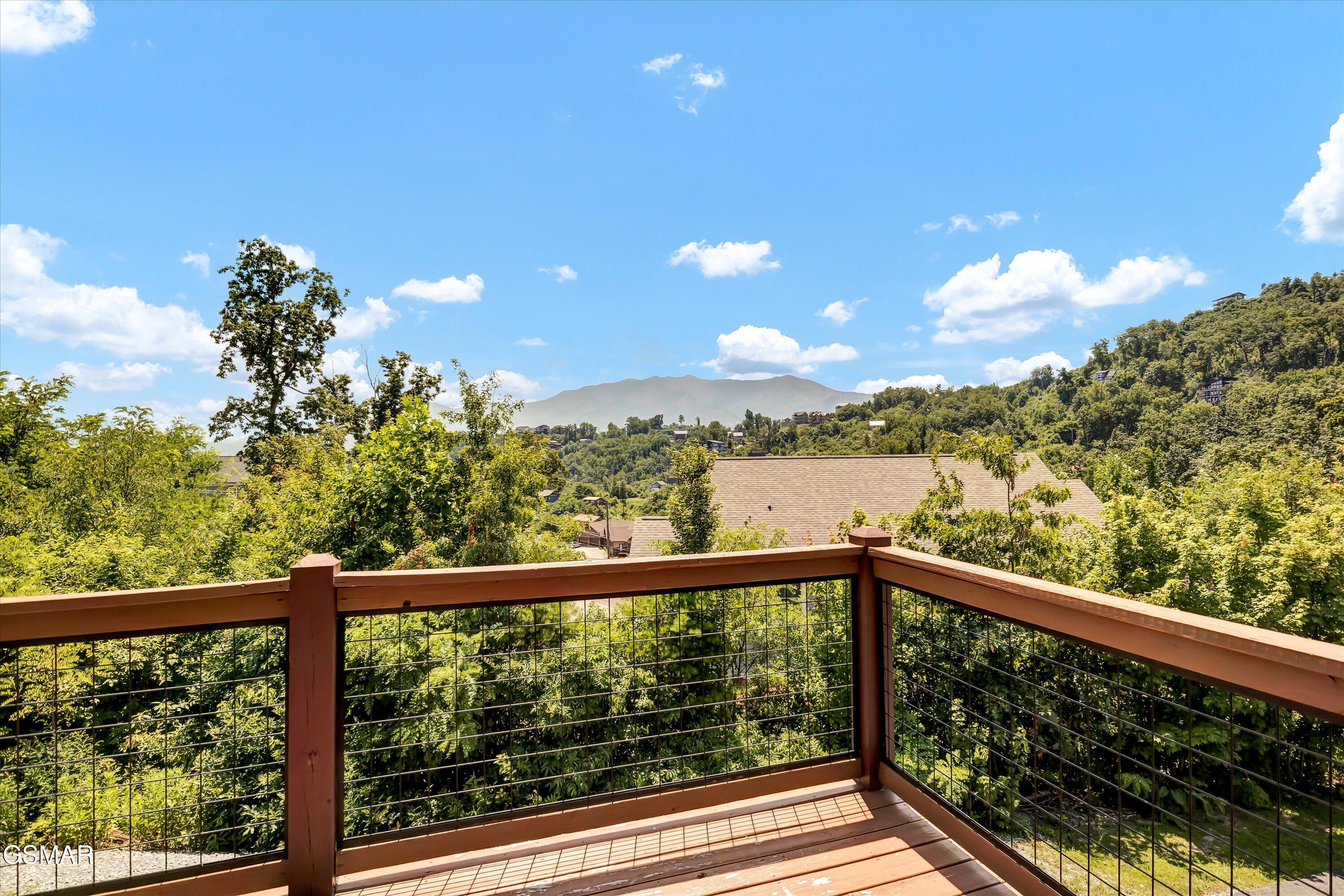 809 Wattle Blossom Way Gatlinburg TN 37738
