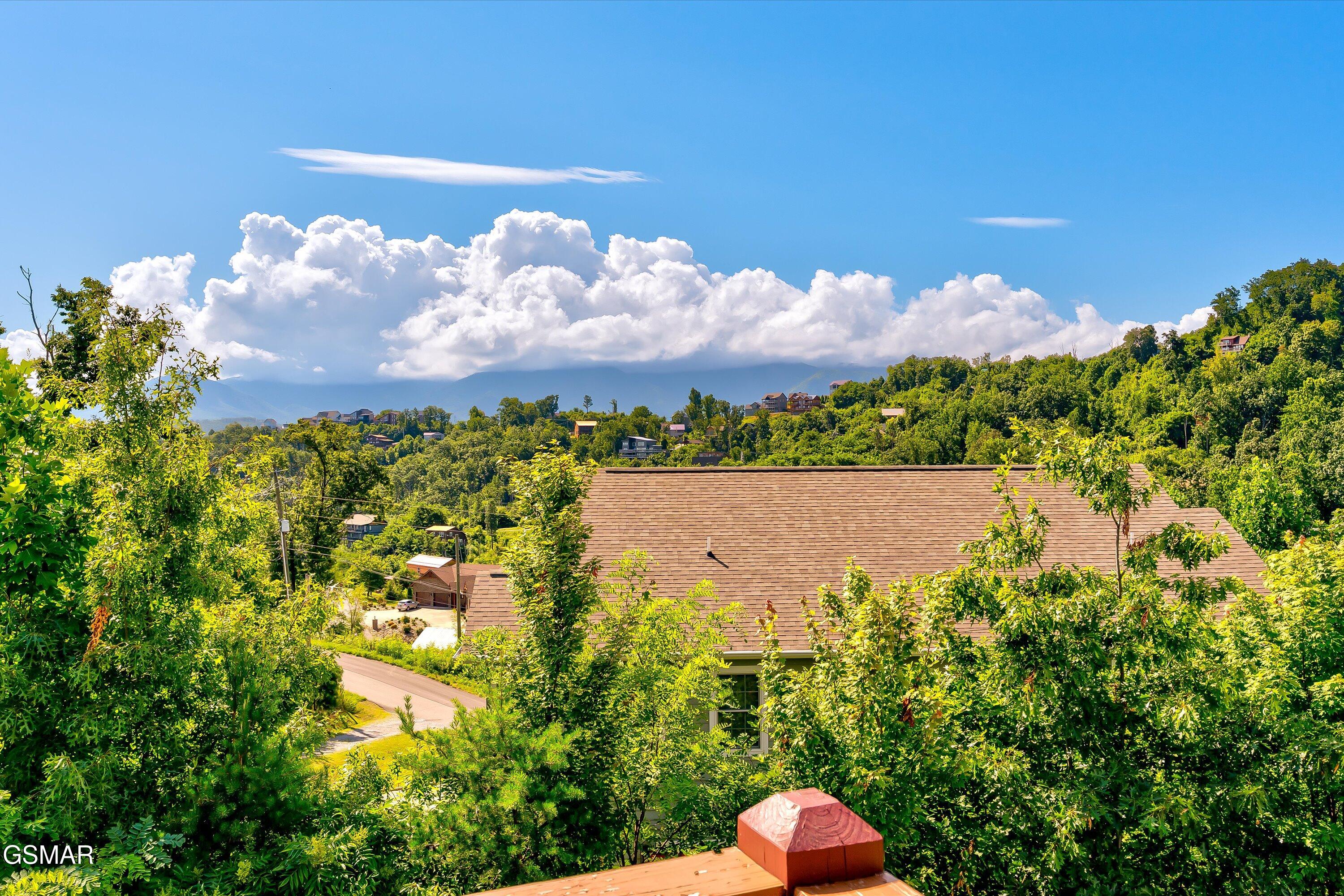 809 Wattle Blossom Way Gatlinburg TN 37738