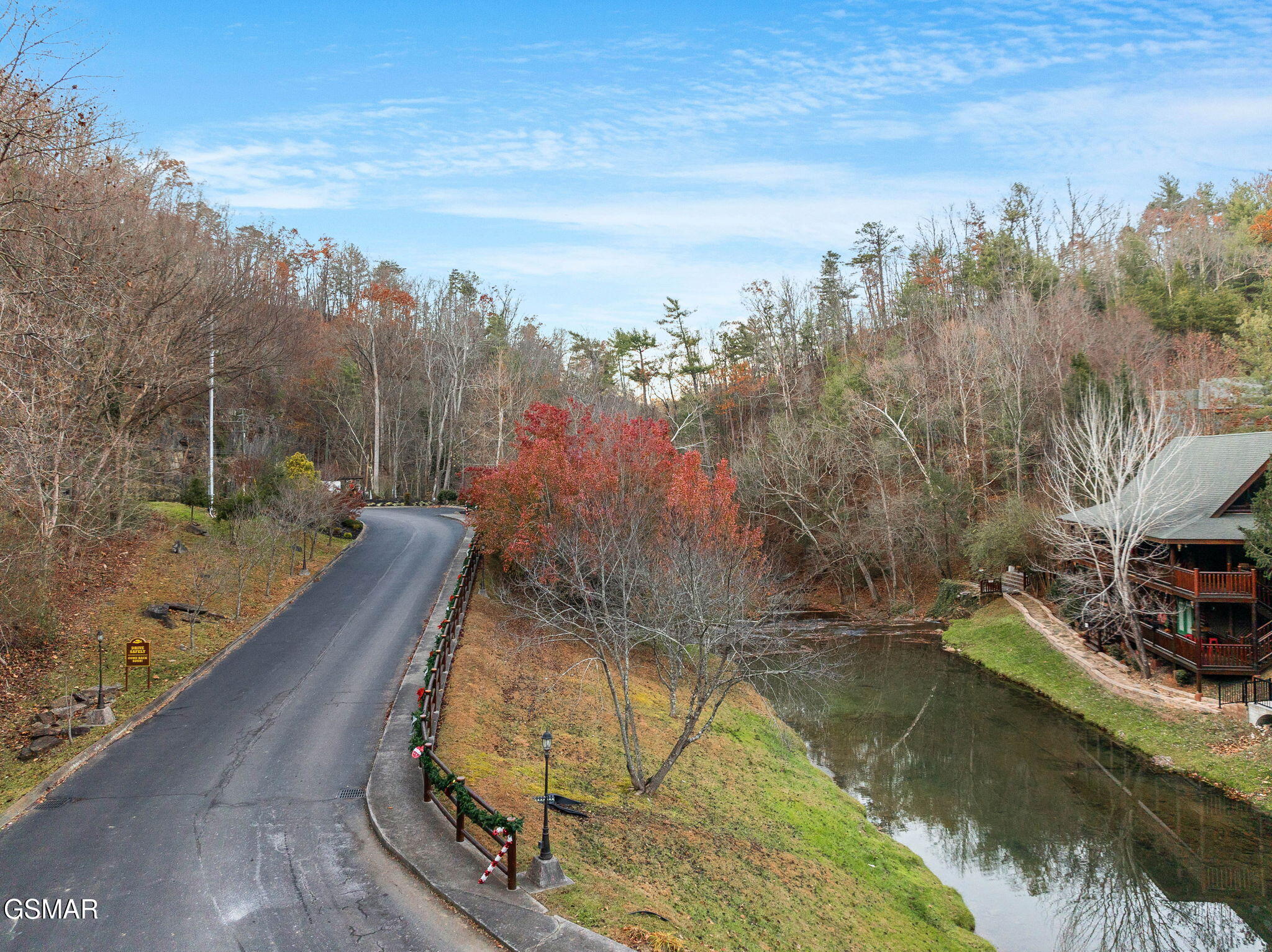 3221 Smoky Ridge Way Sevierville TN 37862