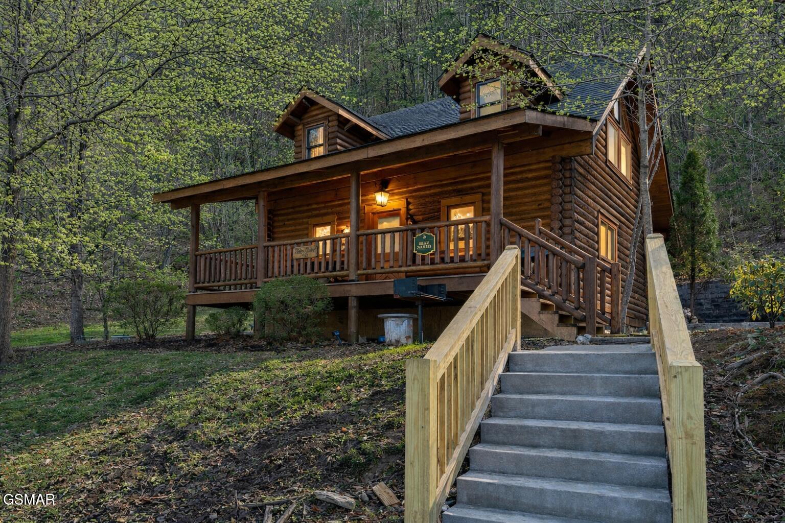 3221 Smoky Ridge Way Sevierville TN 37862