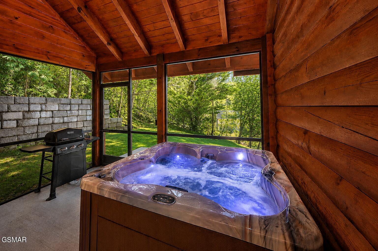 457 Hilltop Road Gatlinburg TN 37738
