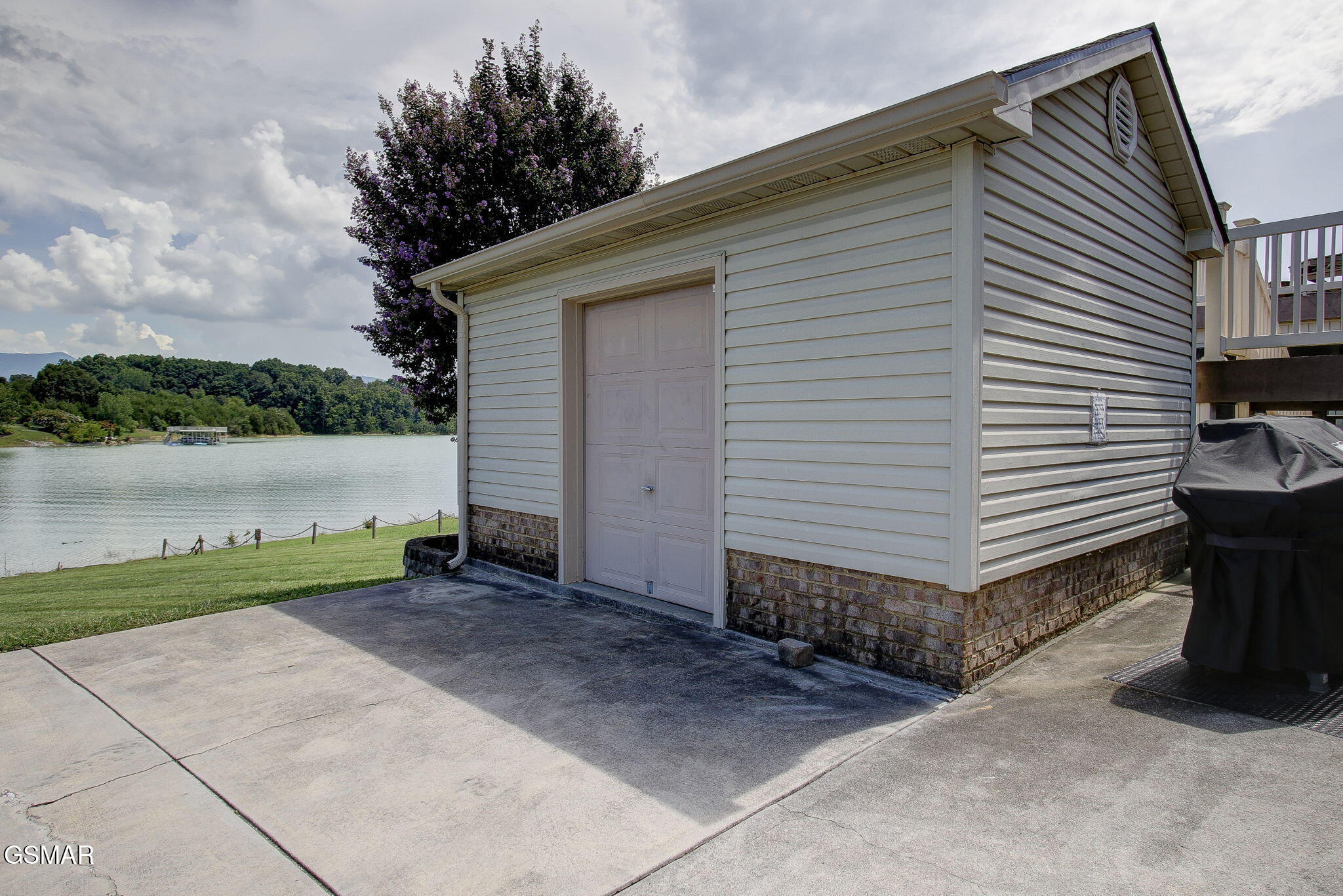 1820 Harbor Hills Lane Dandridge TN 37725
