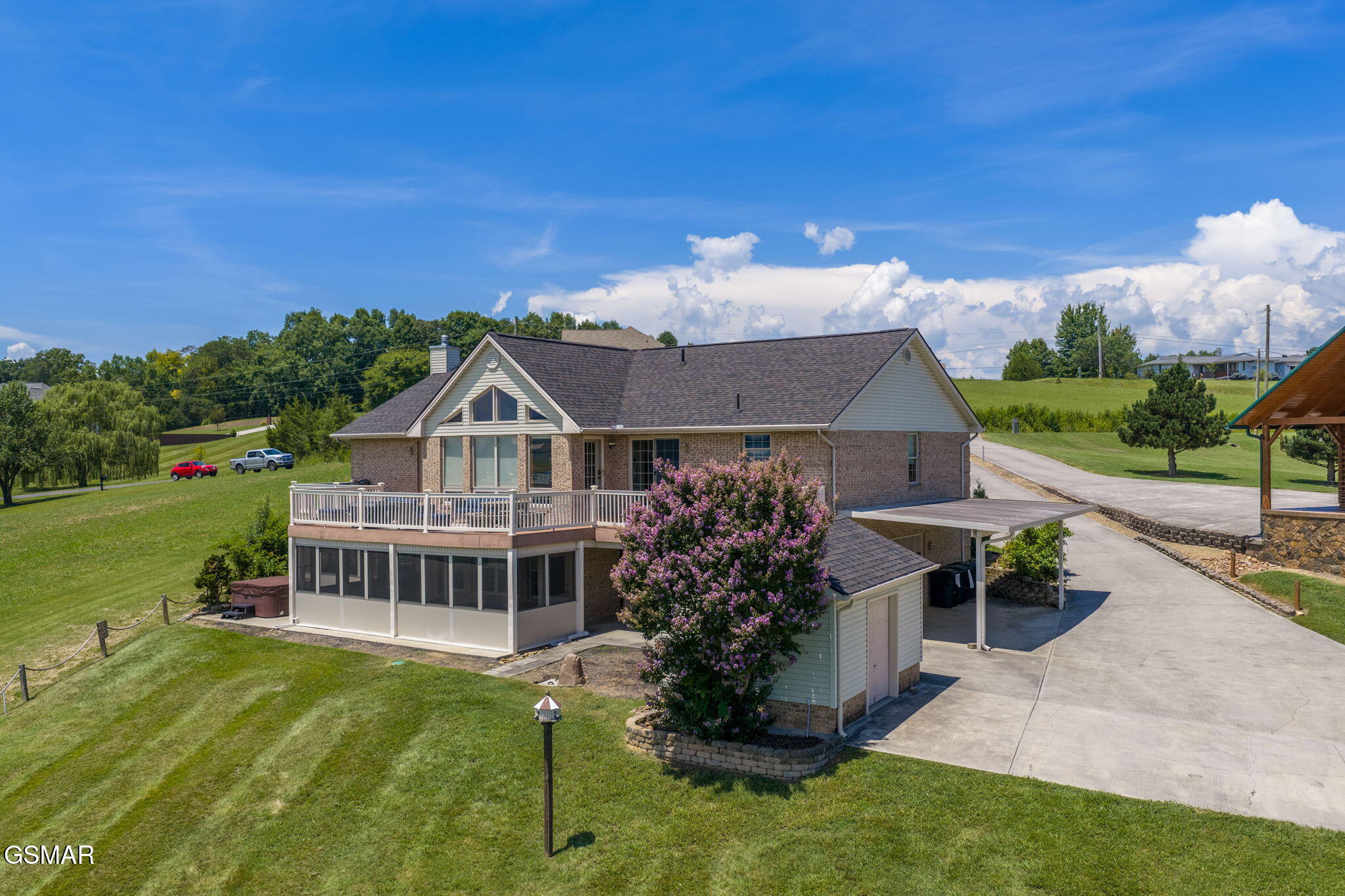 1820 Harbor Hills Lane Dandridge TN 37725