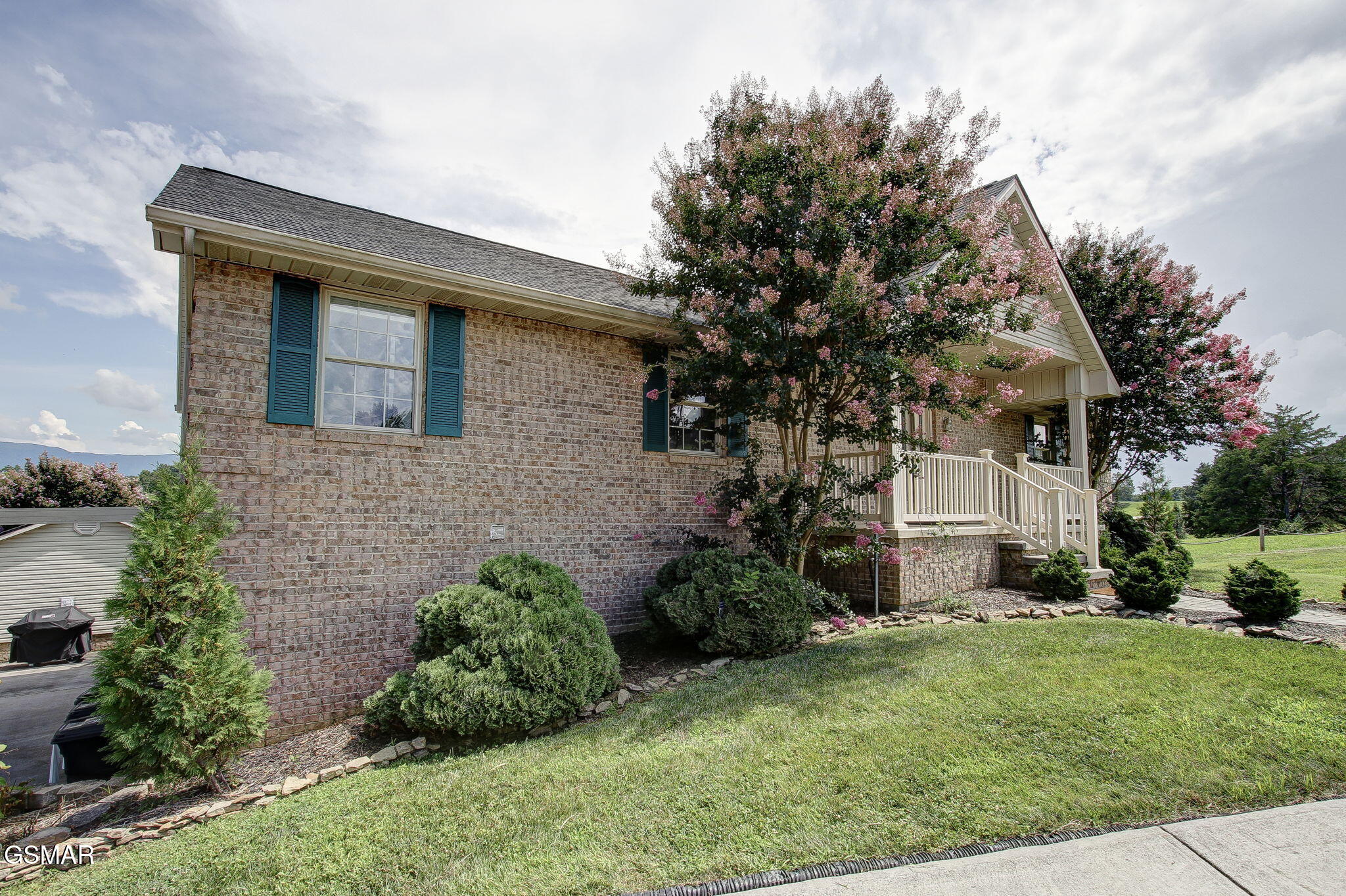 1820 Harbor Hills Lane Dandridge TN 37725