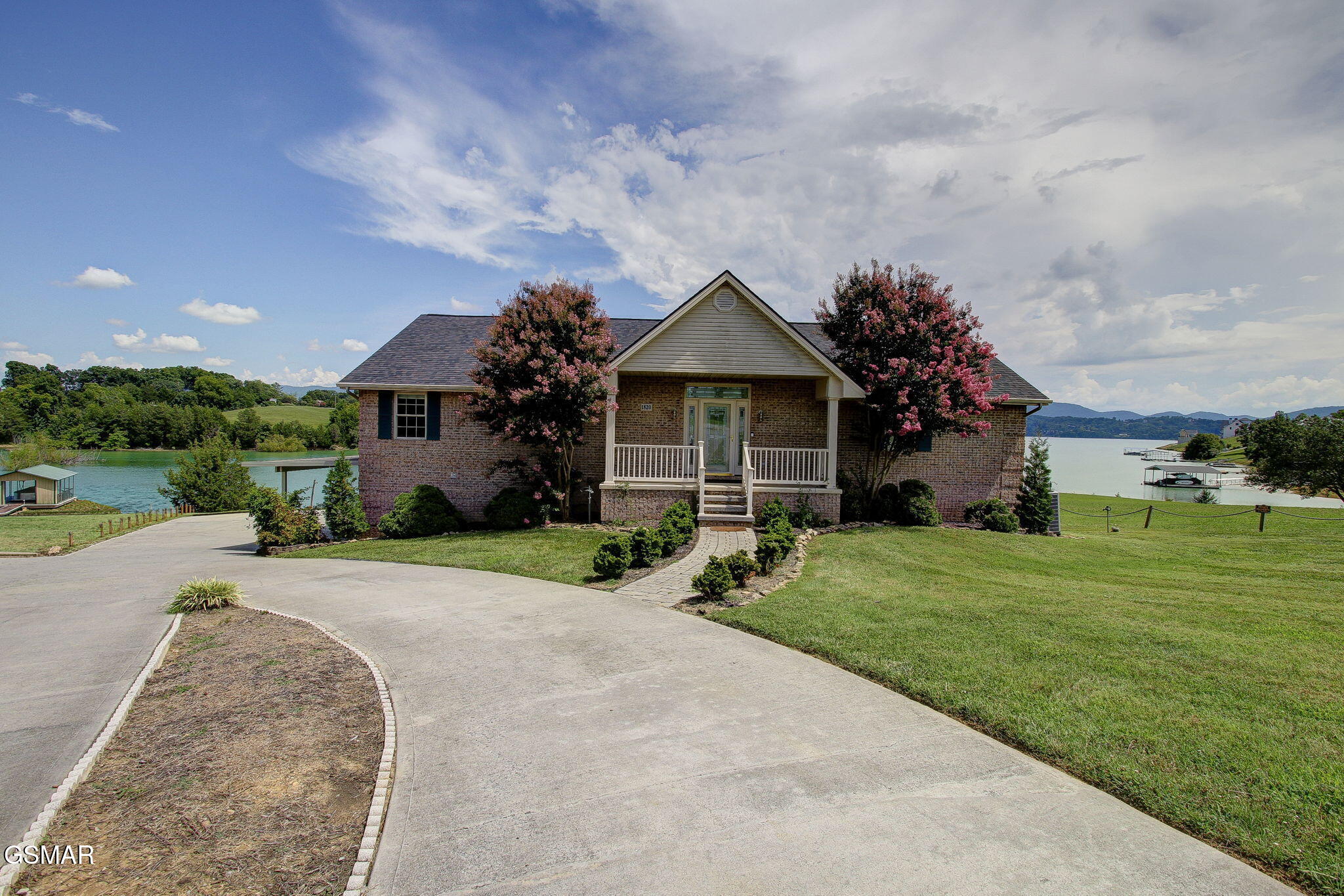 1820 Harbor Hills Lane Dandridge TN 37725