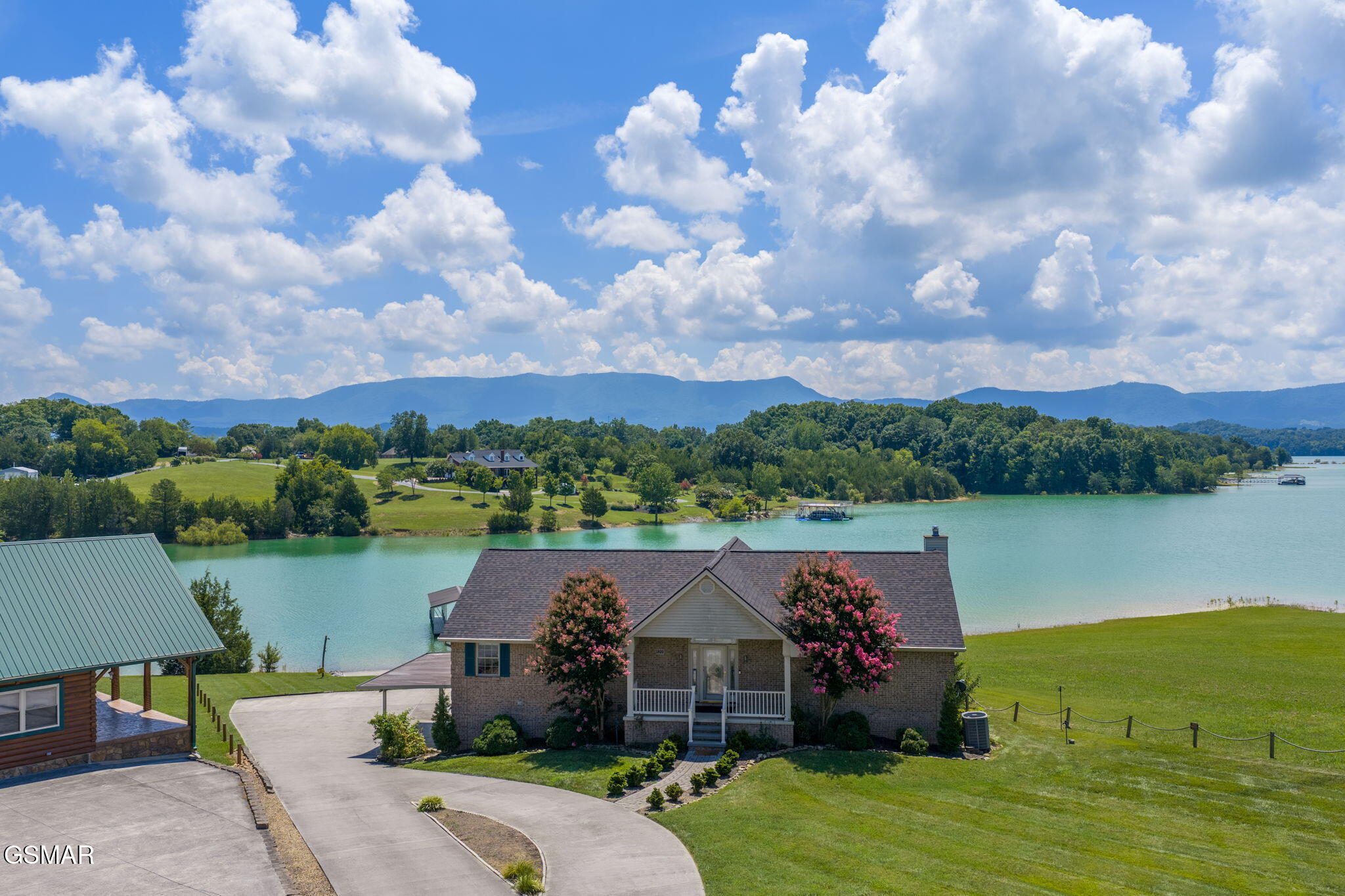 1820 Harbor Hills Lane Dandridge TN 37725