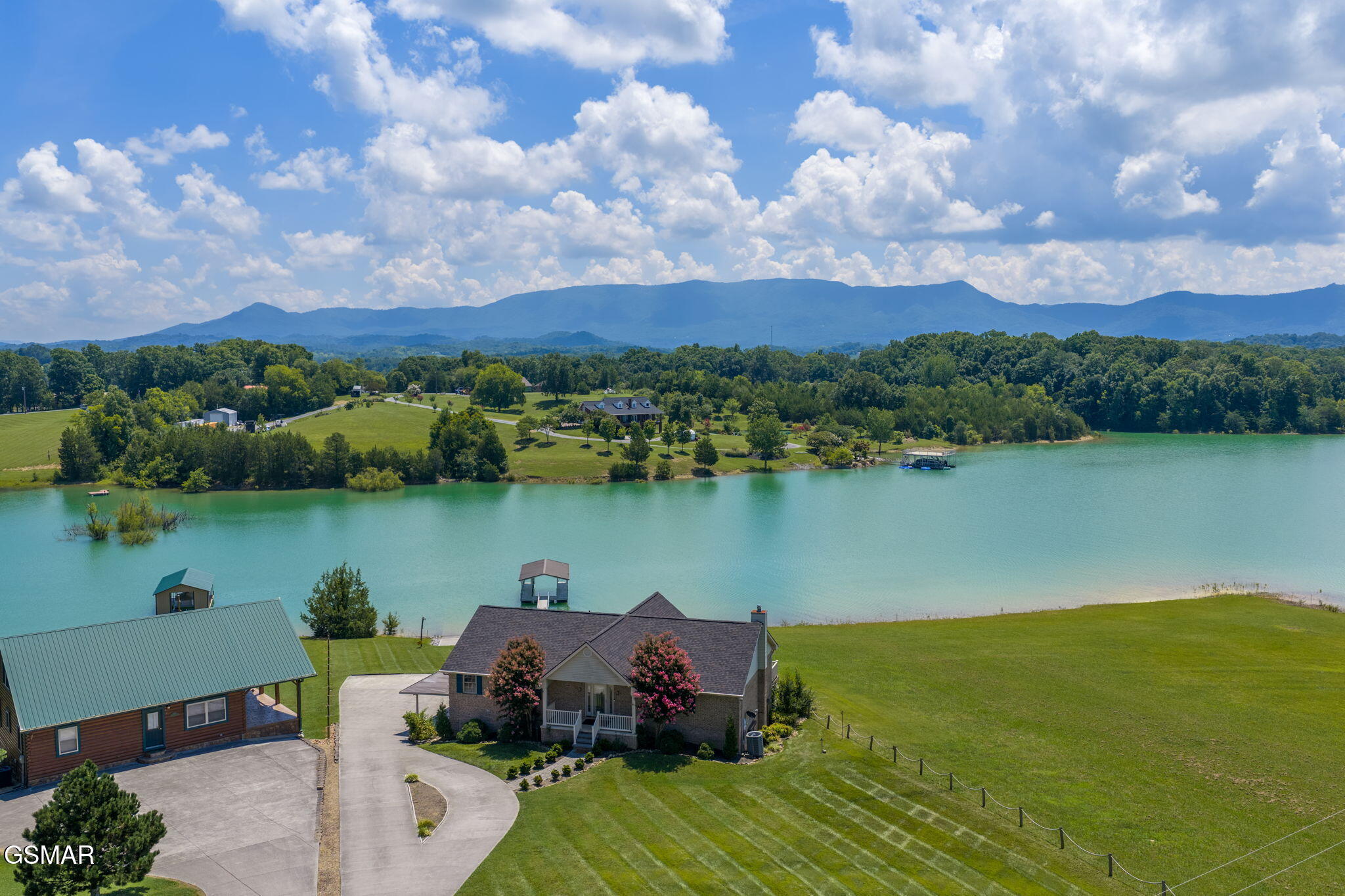 1820 Harbor Hills Lane Dandridge TN 37725