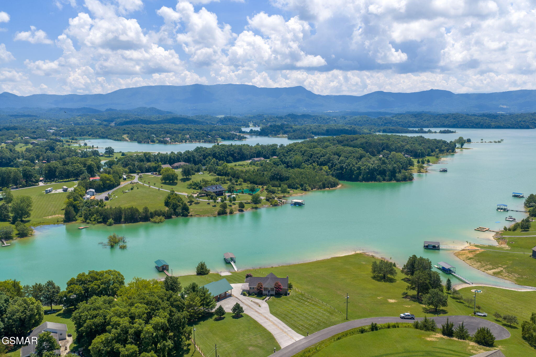 1820 Harbor Hills Lane Dandridge TN 37725
