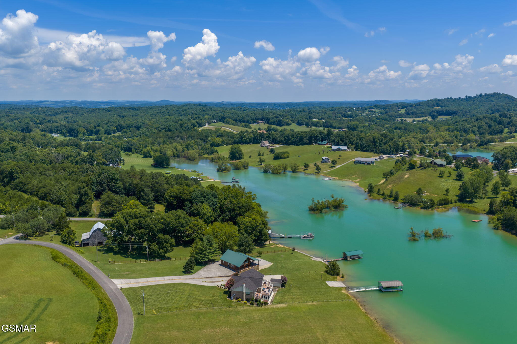 1820 Harbor Hills Lane Dandridge TN 37725