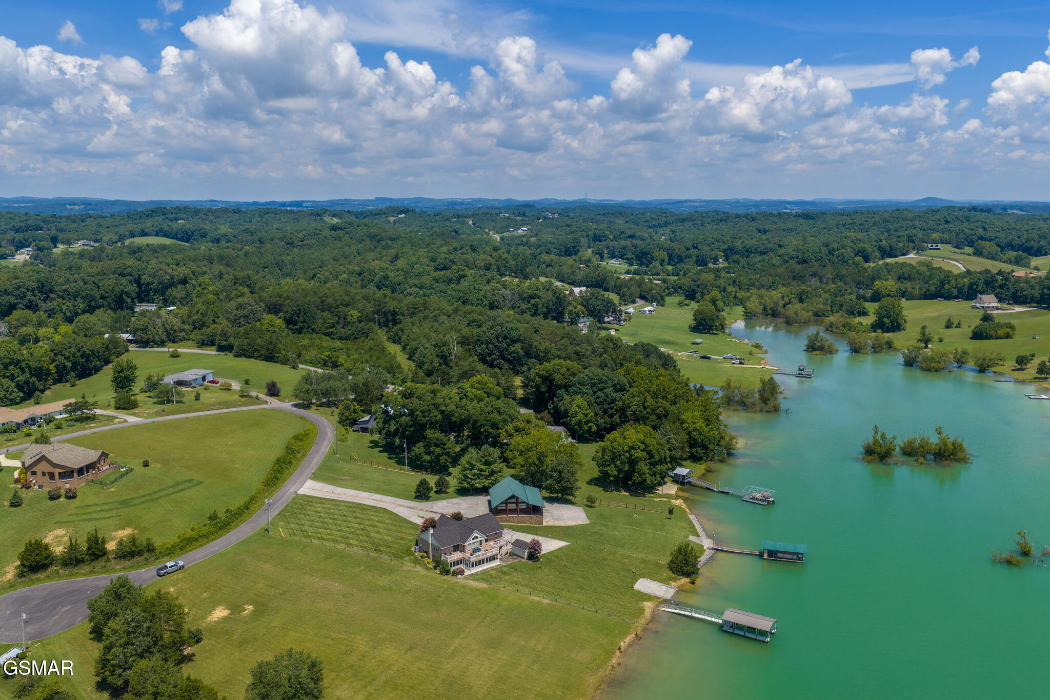 1820 Harbor Hills Lane Dandridge TN 37725