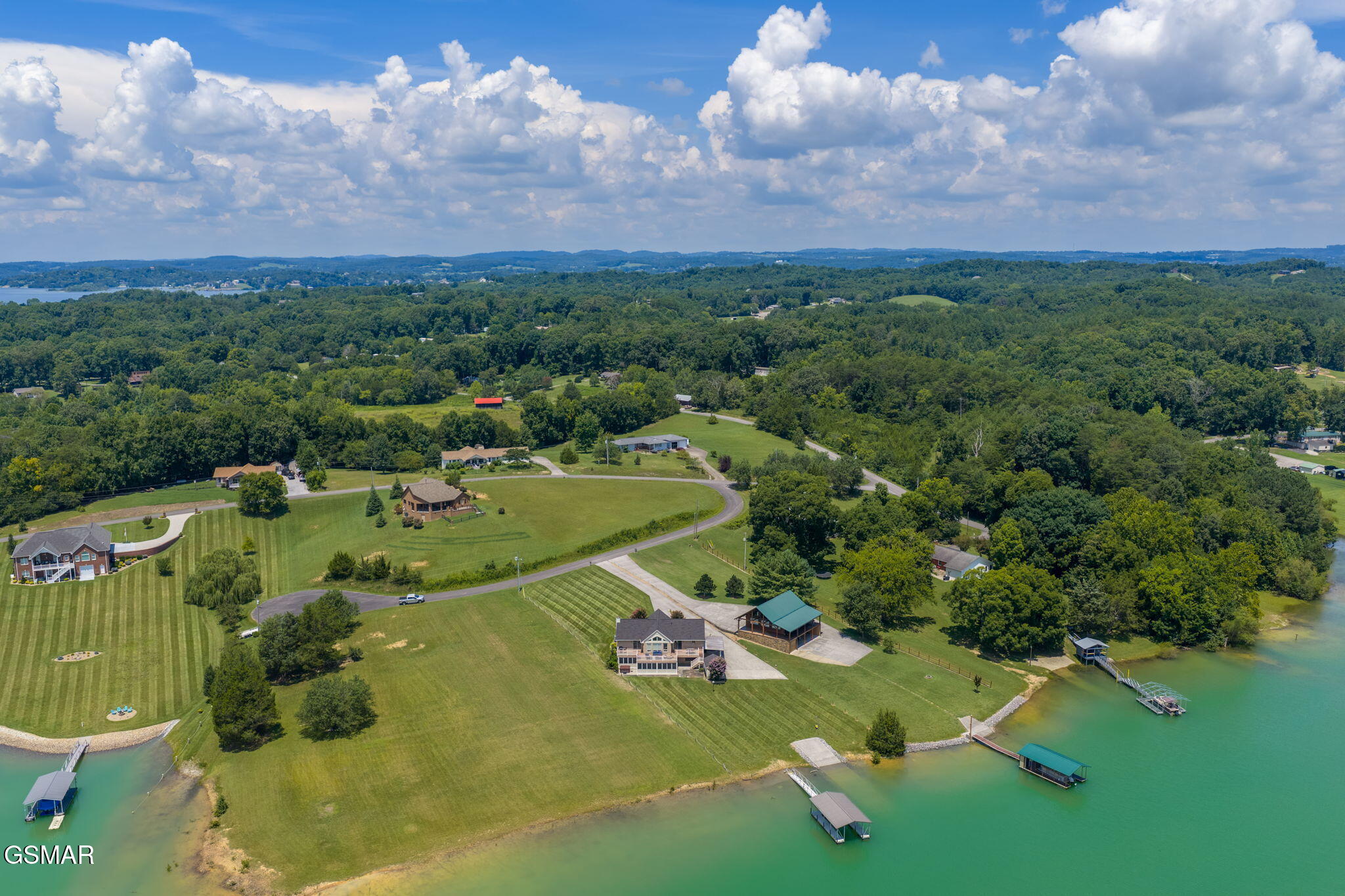 1820 Harbor Hills Lane Dandridge TN 37725