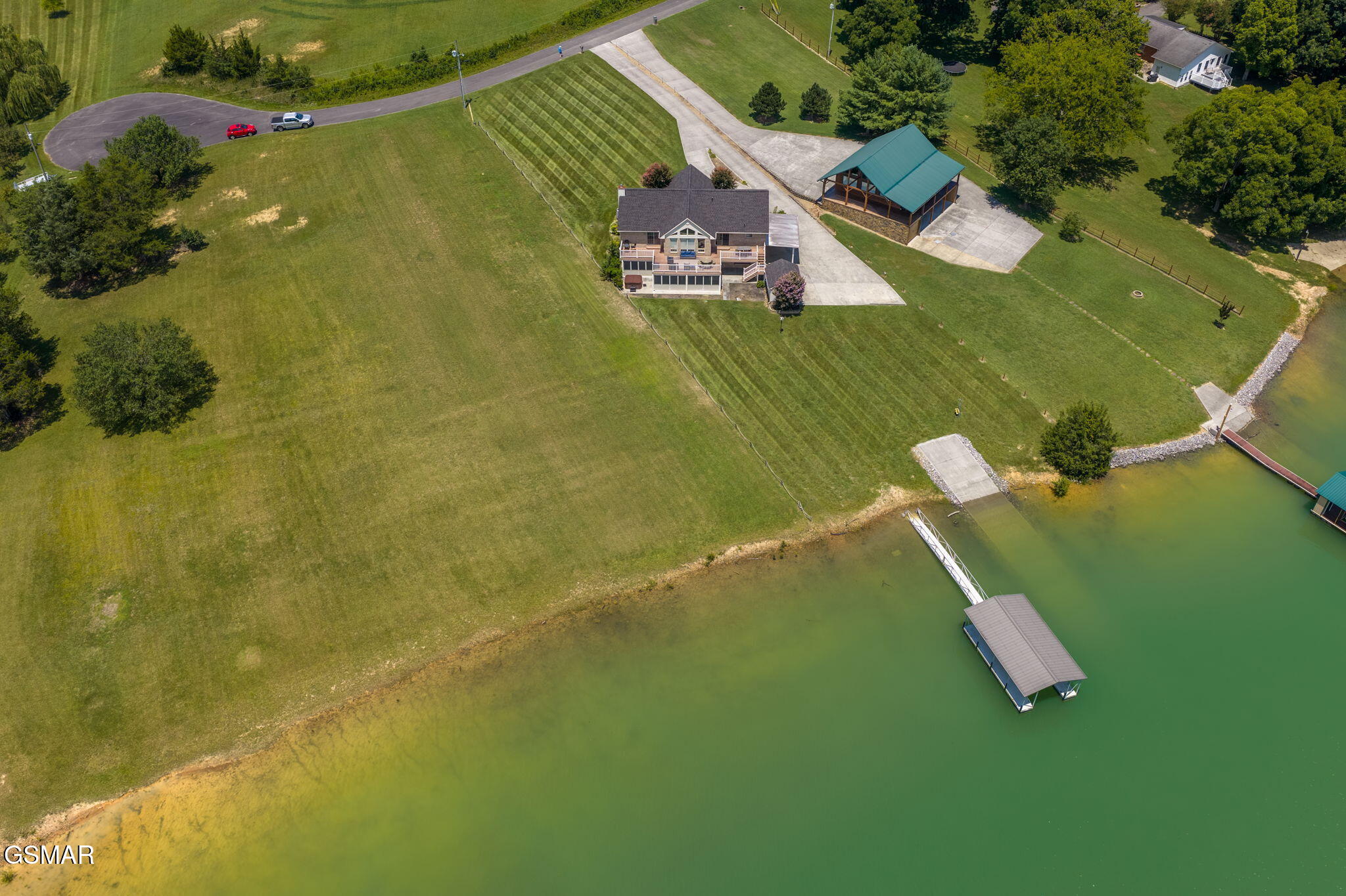 1820 Harbor Hills Lane Dandridge TN 37725