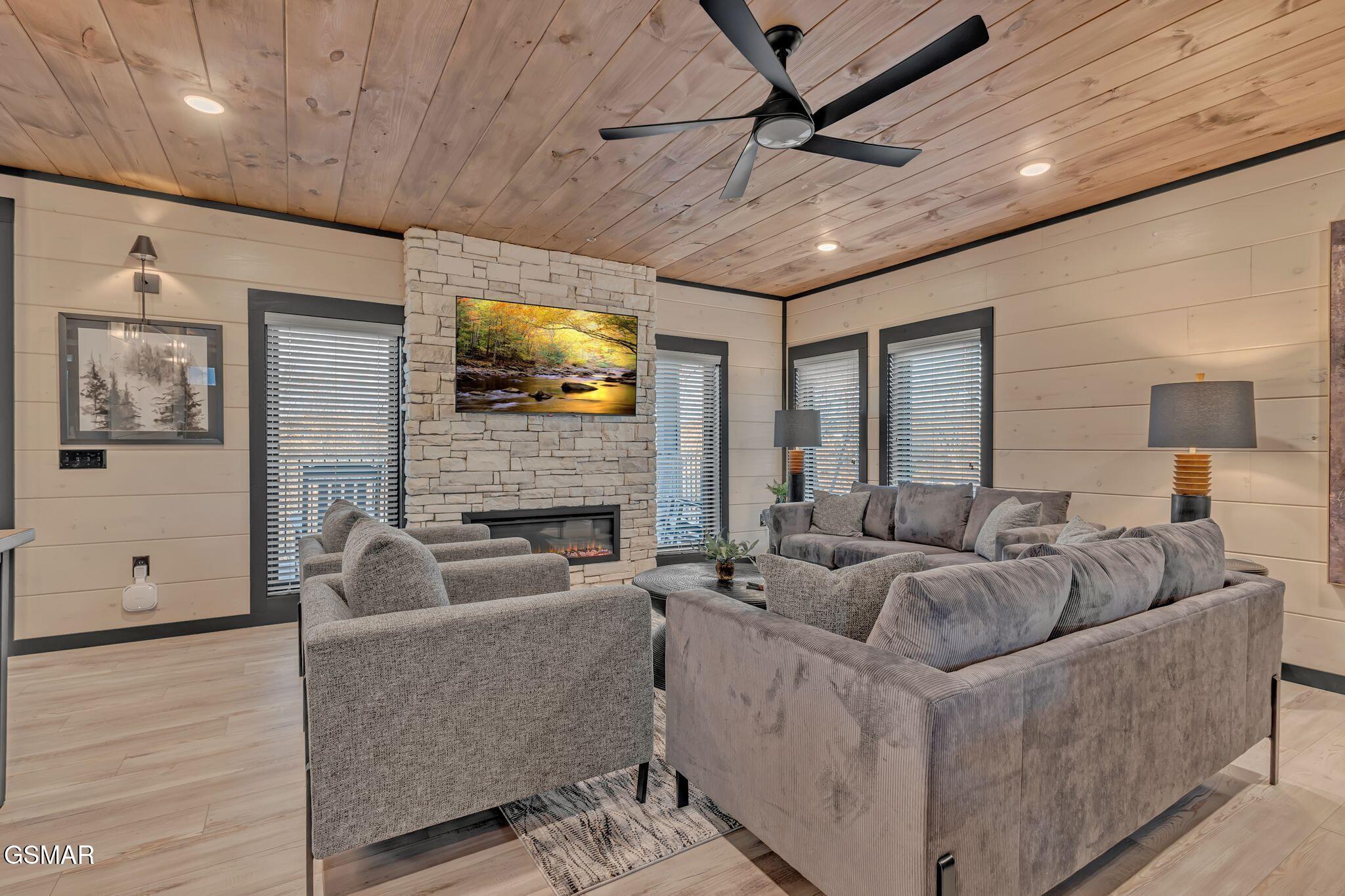 364 Rambling Creek Way Sevierville TN 37862