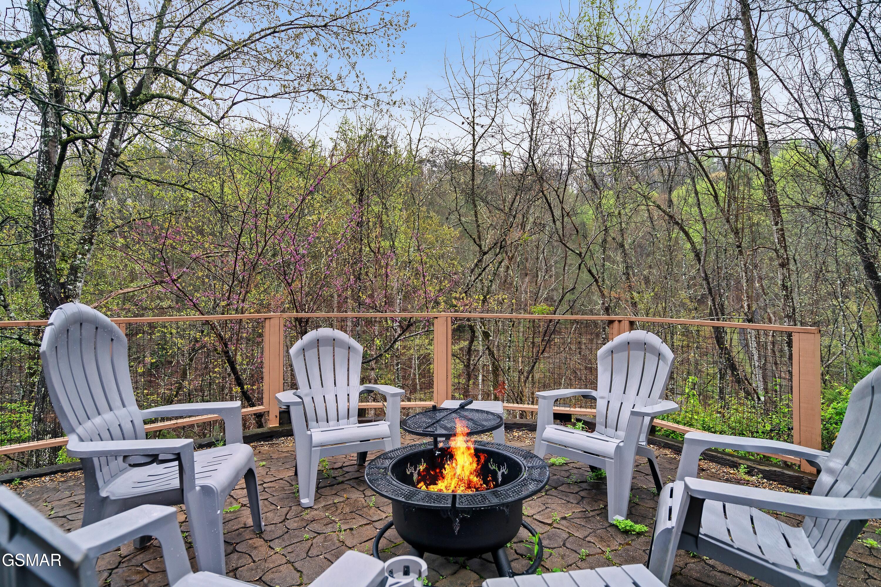 1544 Deer Browse Way Sevierville TN 37876