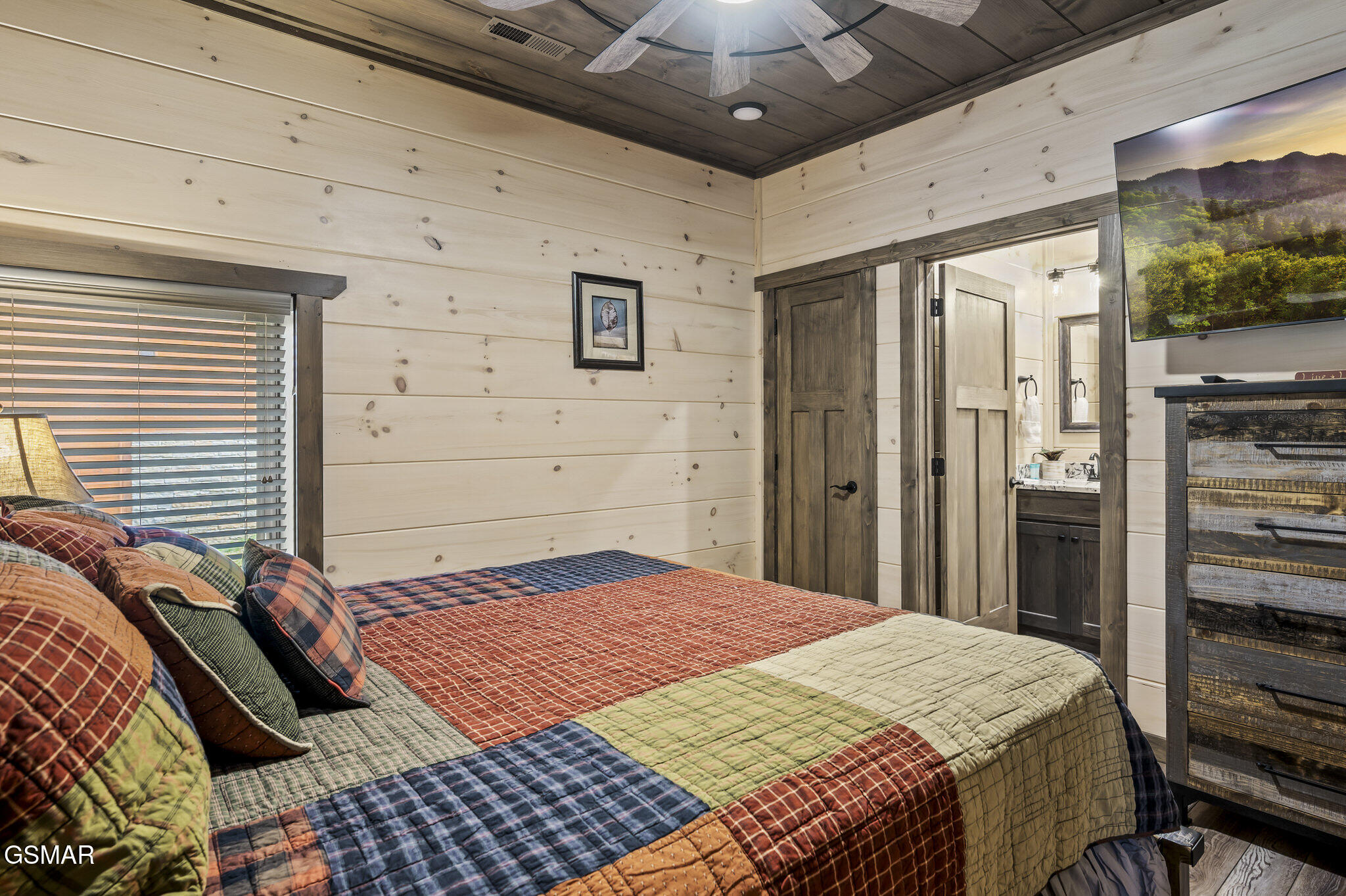 3140 Cherokee Valley Drive Sevierville TN 37862