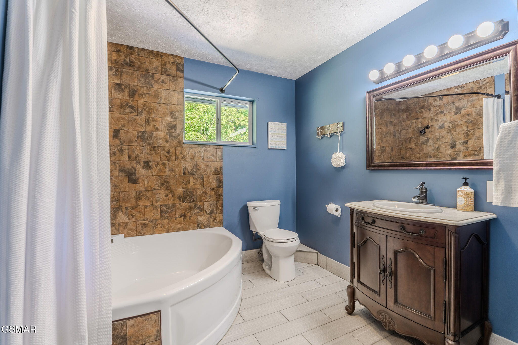 3158 Nevils Way Sevierville TN 37876
