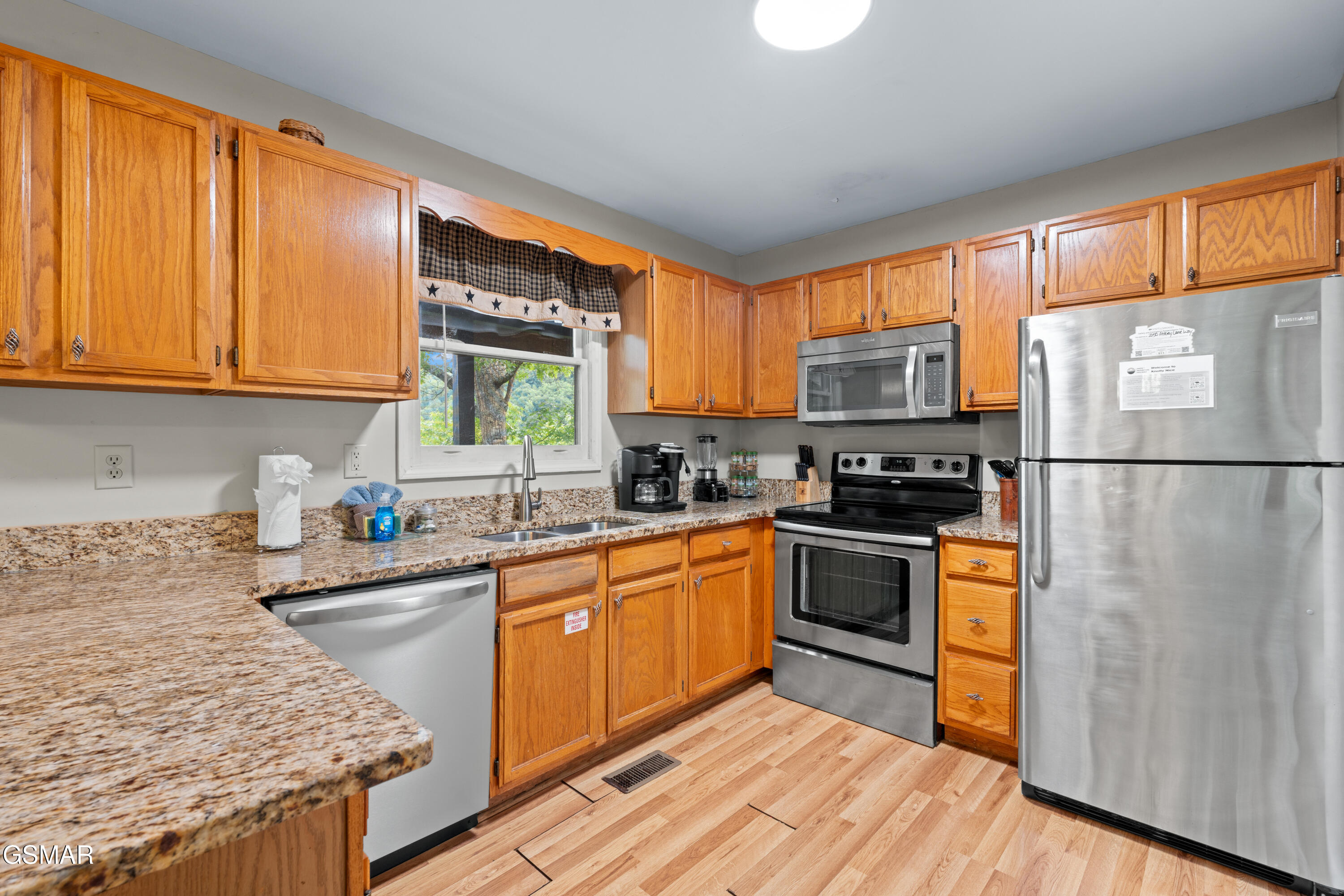 2050 Abbey Lane Way Sevierville TN 37862