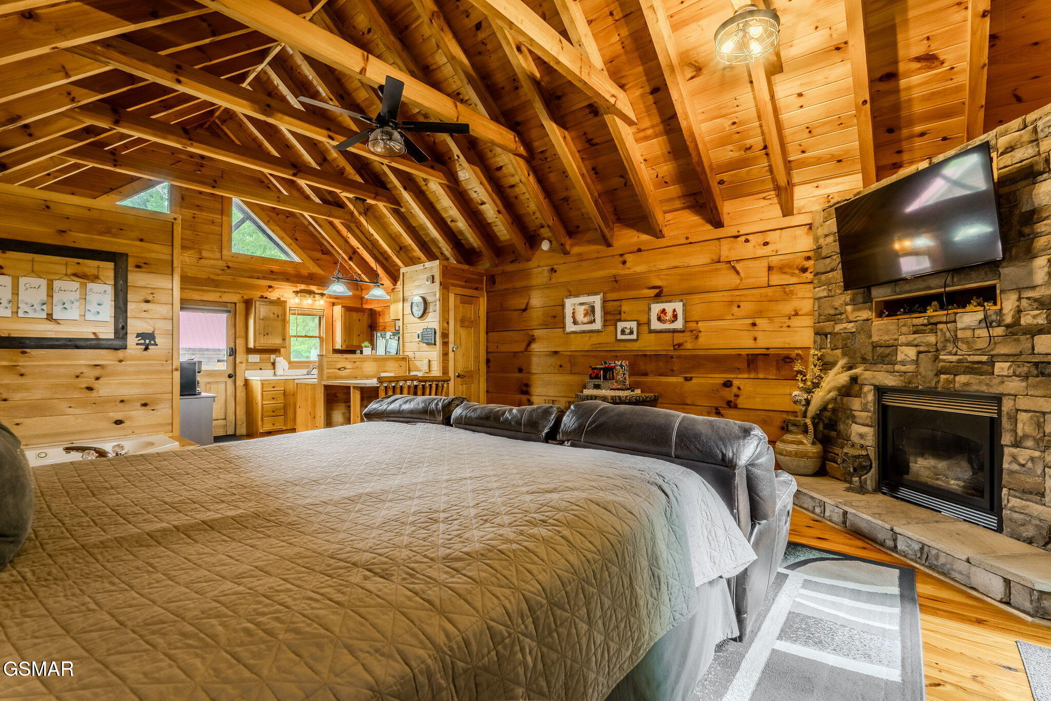 505 Hoot Owl Way Gatlinburg TN 37738