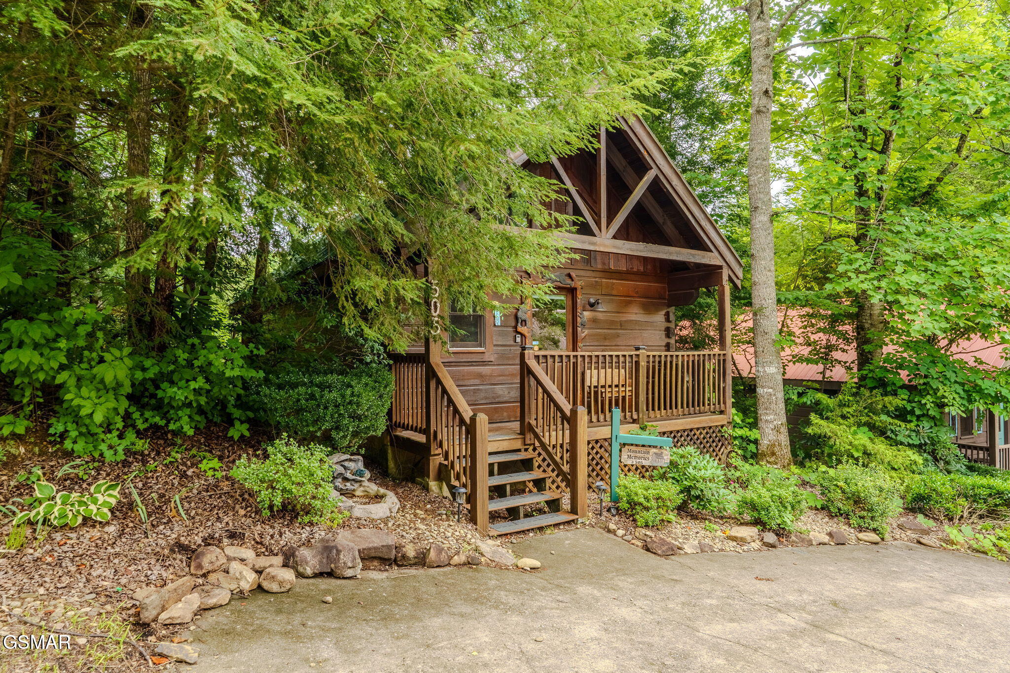 505 Hoot Owl Way Gatlinburg TN 37738