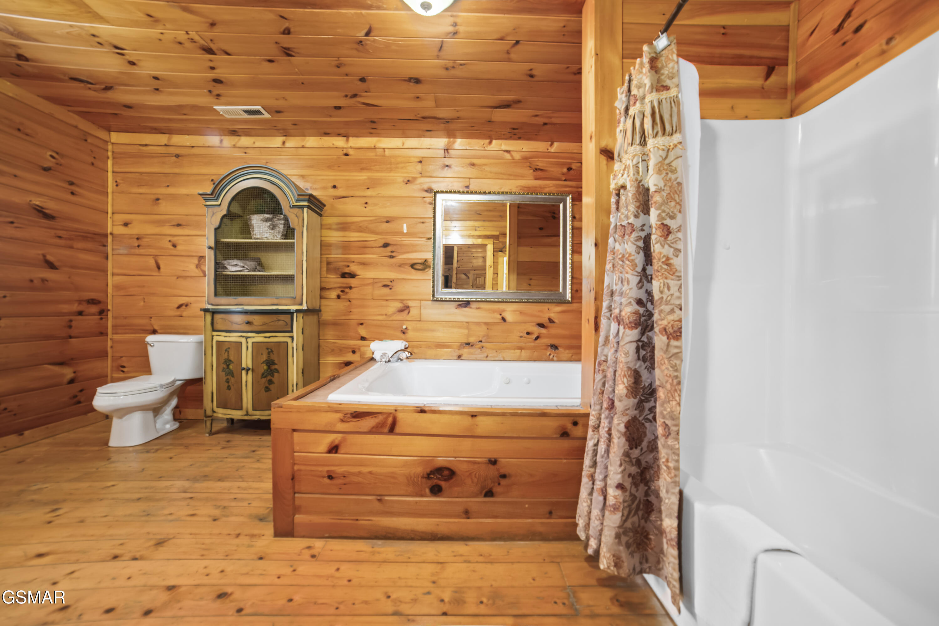 1447 Eagle Cloud Way Sevierville TN 37862
