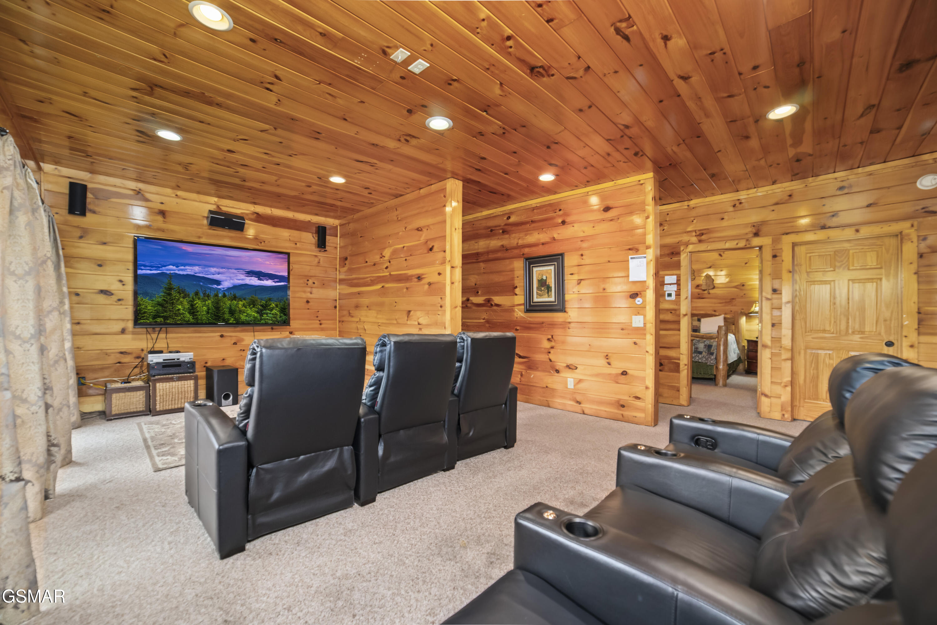 1447 Eagle Cloud Way Sevierville TN 37862