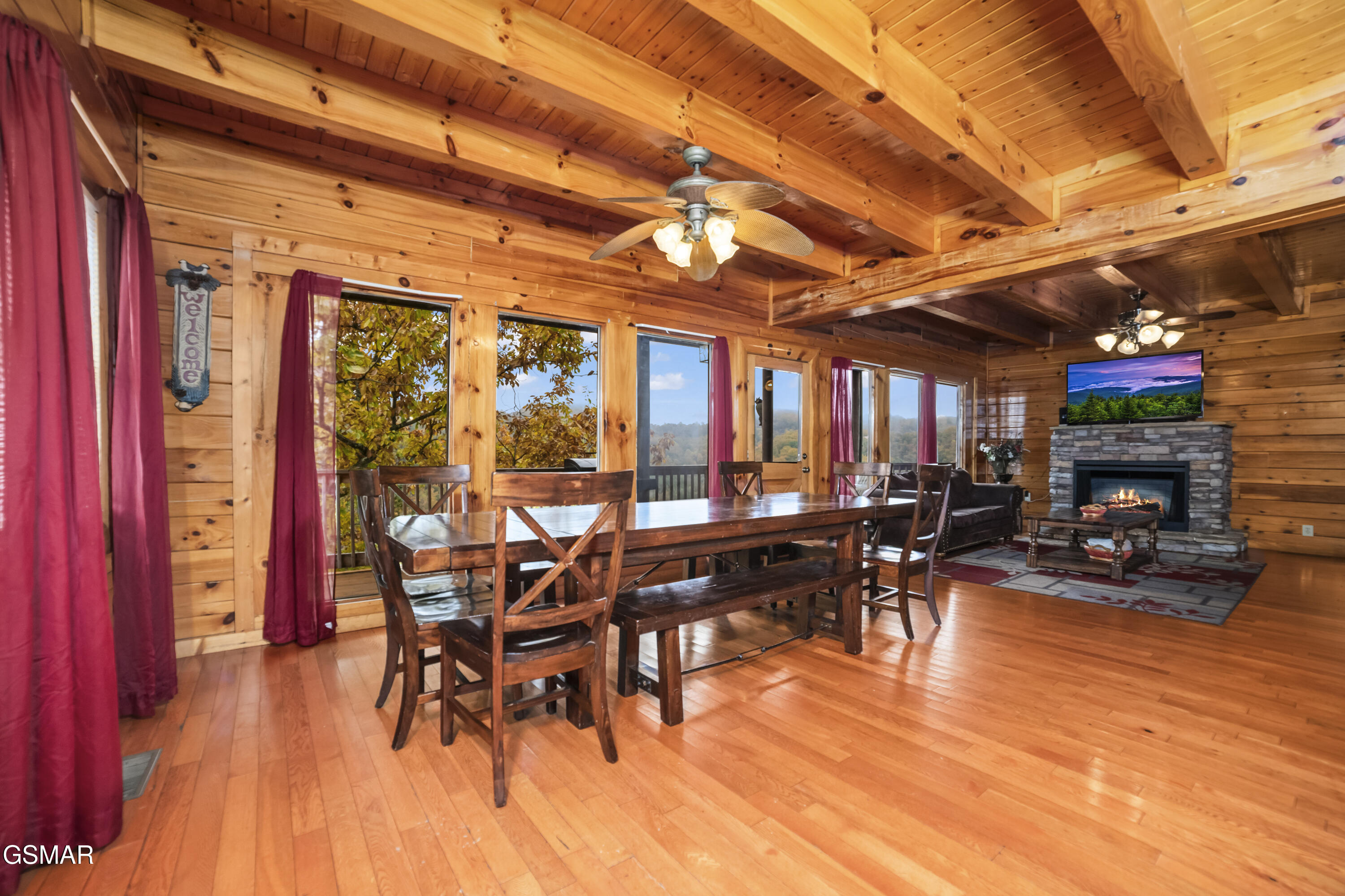 1447 Eagle Cloud Way Sevierville TN 37862
