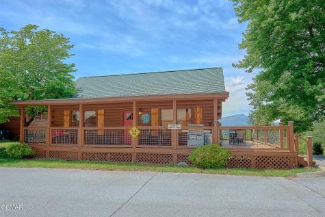 260 Moose Ridge Way Pigeon Forge TN 37863