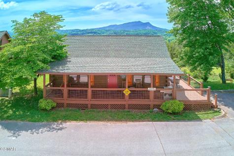 260 Moose Ridge Way Pigeon Forge TN 37863