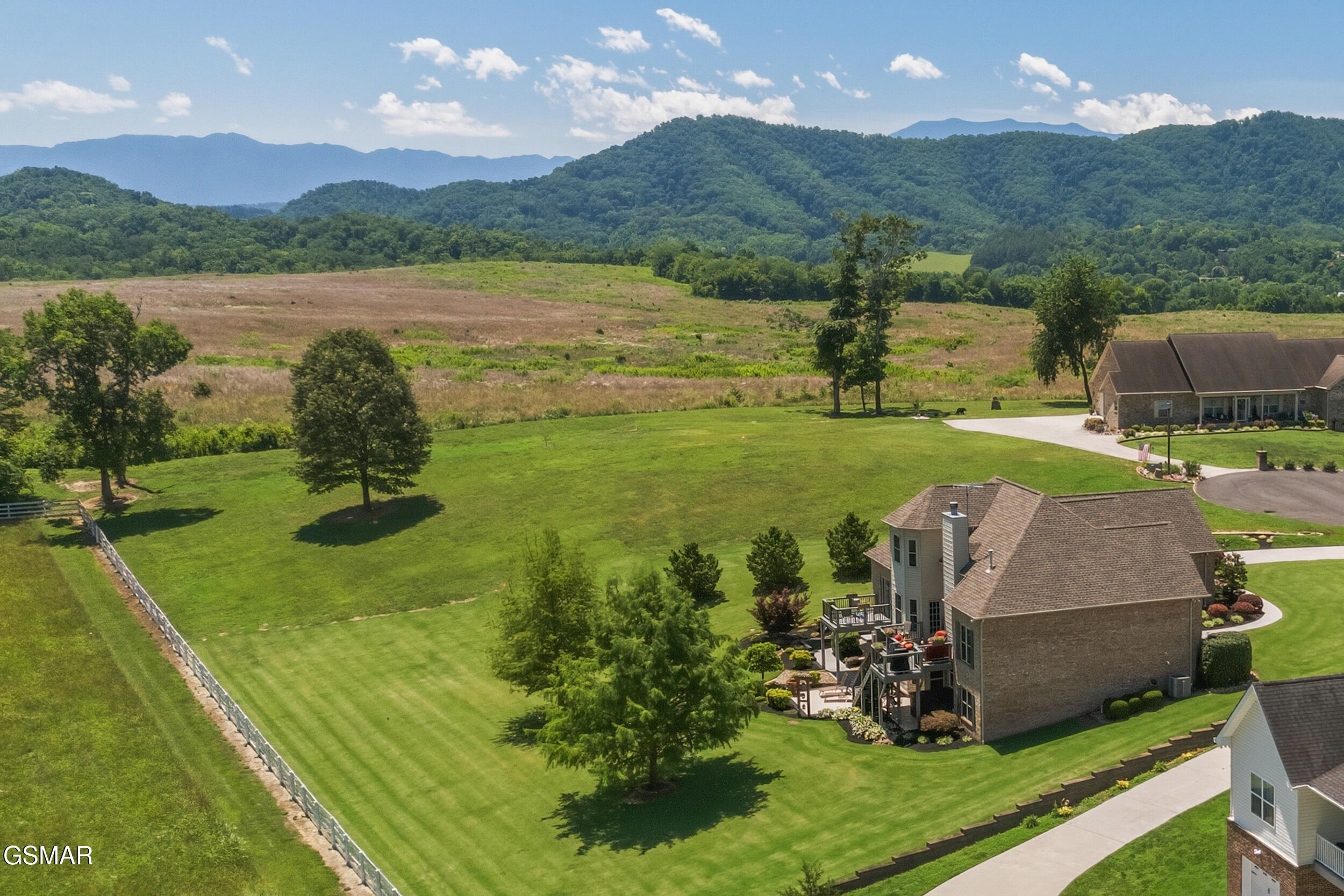 2223 Summerfield Lane Sevierville TN 37876