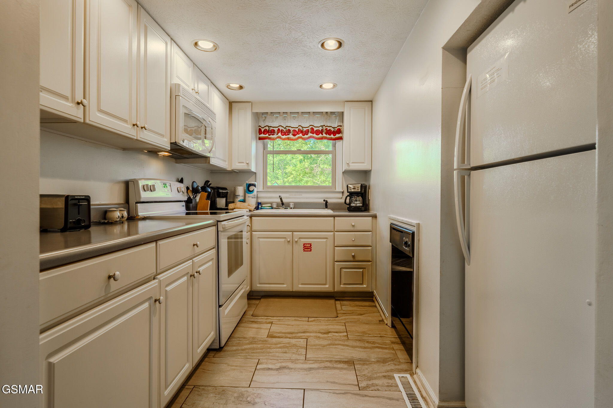 351 Woodridge Way Pigeon Forge TN 37863