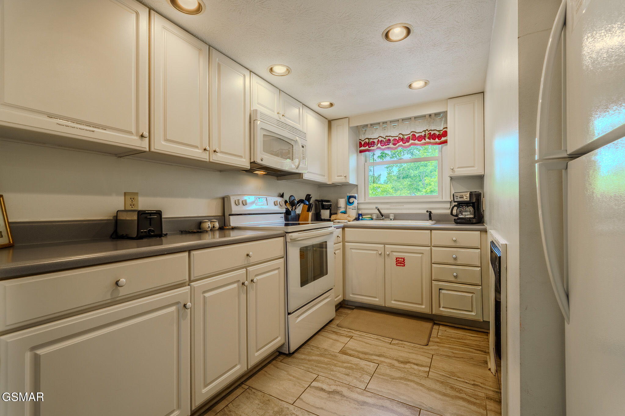351 Woodridge Way Pigeon Forge TN 37863