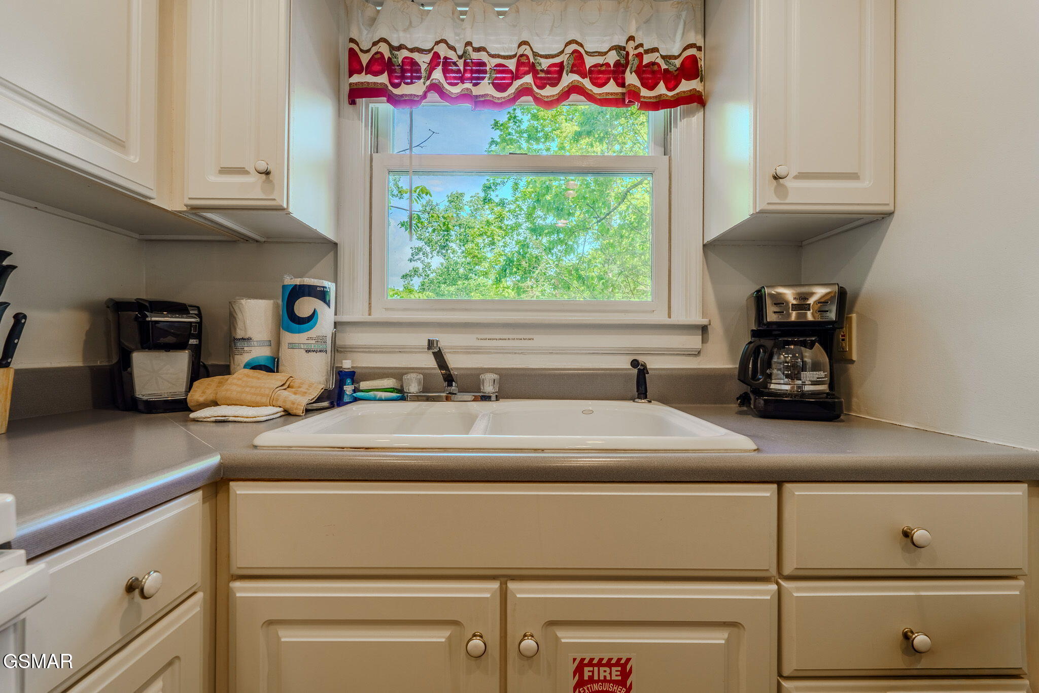 351 Woodridge Way Pigeon Forge TN 37863