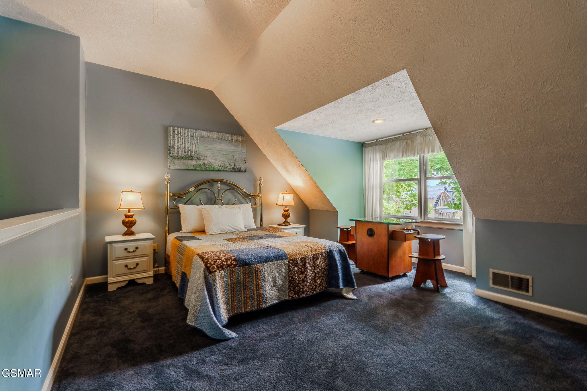 351 Woodridge Way Pigeon Forge TN 37863