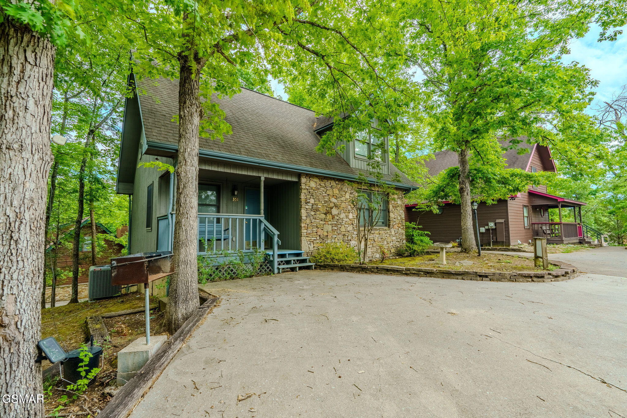 351 Woodridge Way Pigeon Forge TN 37863