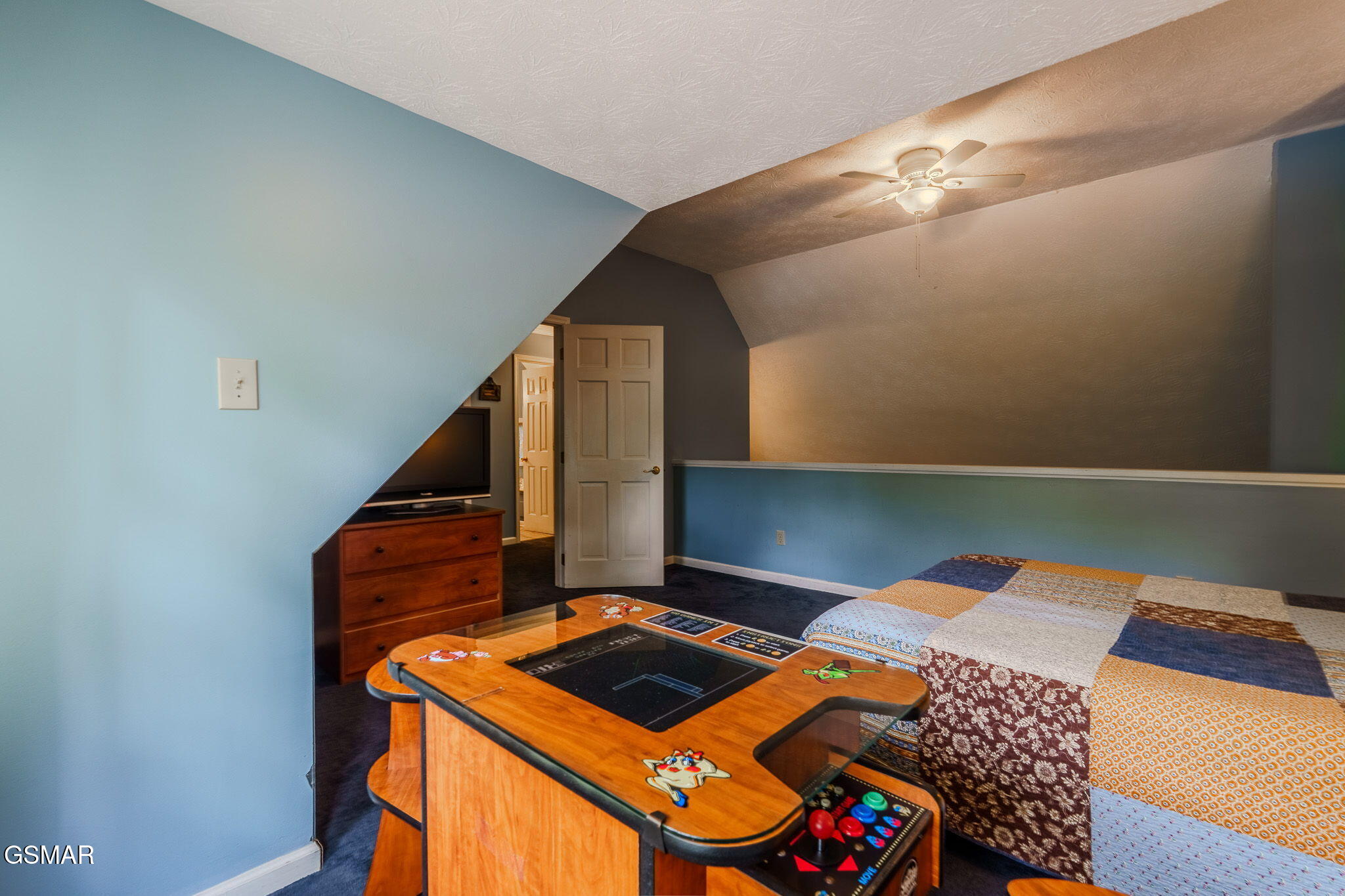 351 Woodridge Way Pigeon Forge TN 37863