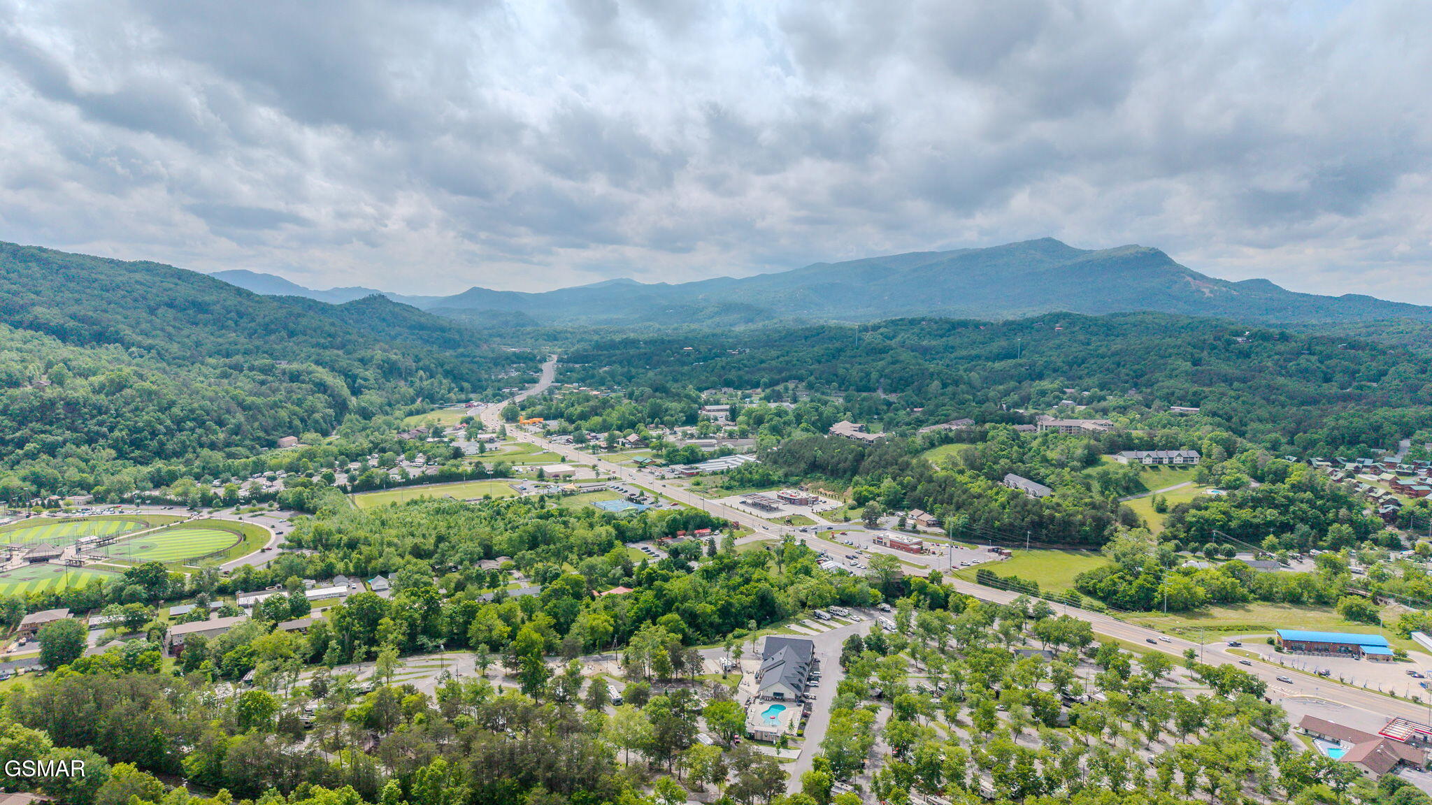 351 Woodridge Way Pigeon Forge TN 37863