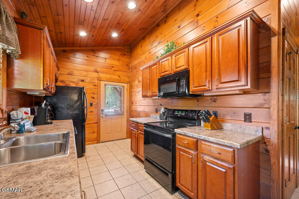 834 Great Smoky Way Gatlinburg TN 37738