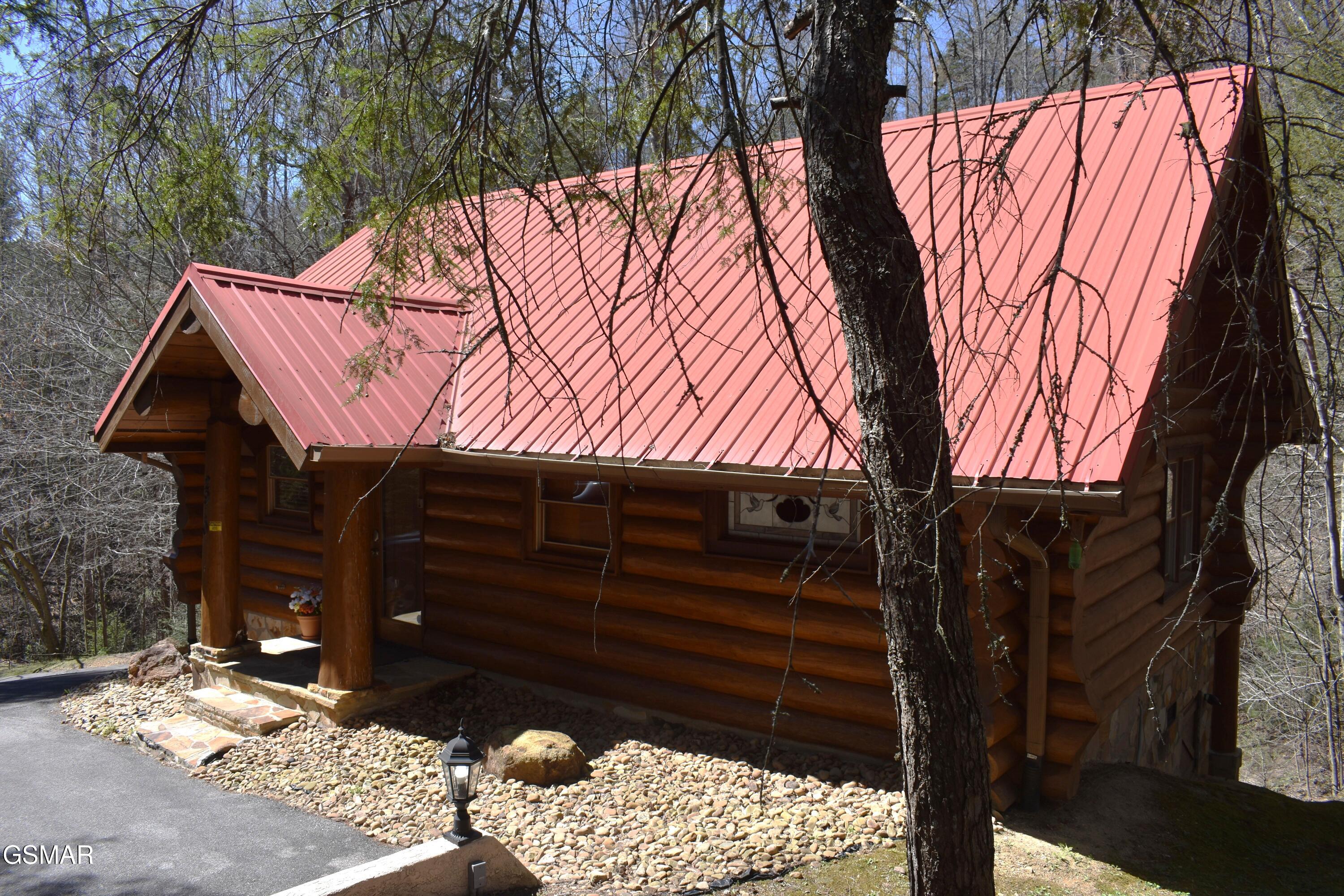 2910 Piney Ridge Way Sevierville TN 37862