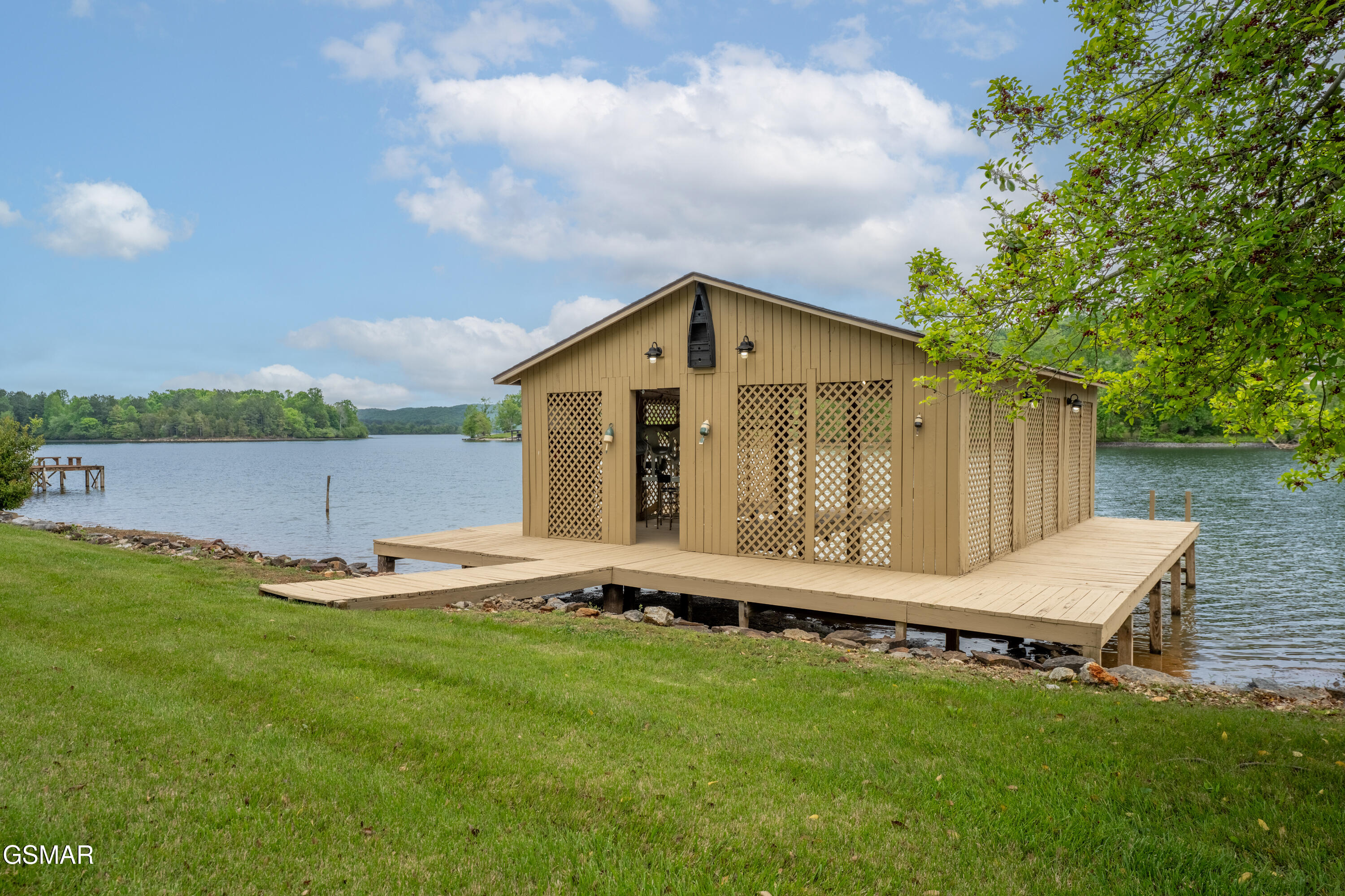 326 Chamberlain Cove Road Kingston TN 37763