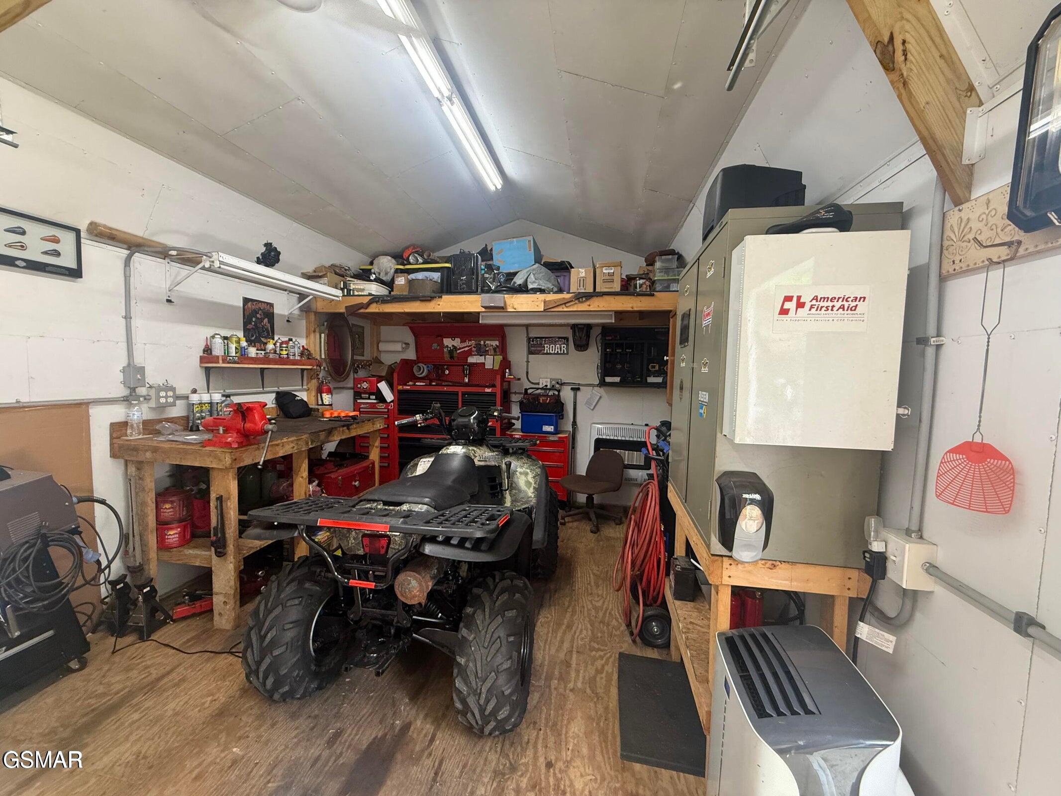 1365 Lower English Creek Road Newport TN 37821