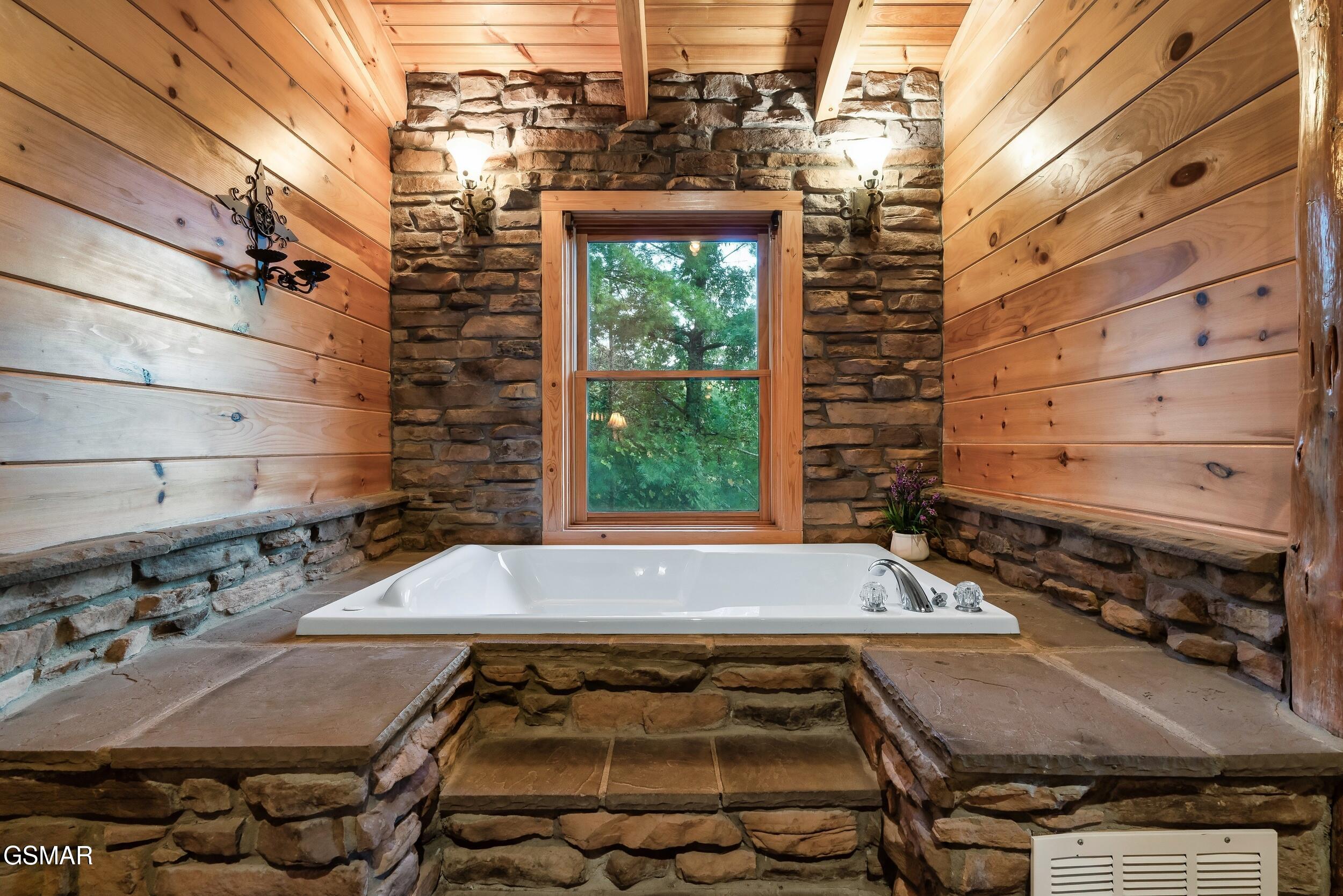 2216 Quiet Valley Way Sevierville TN 37862