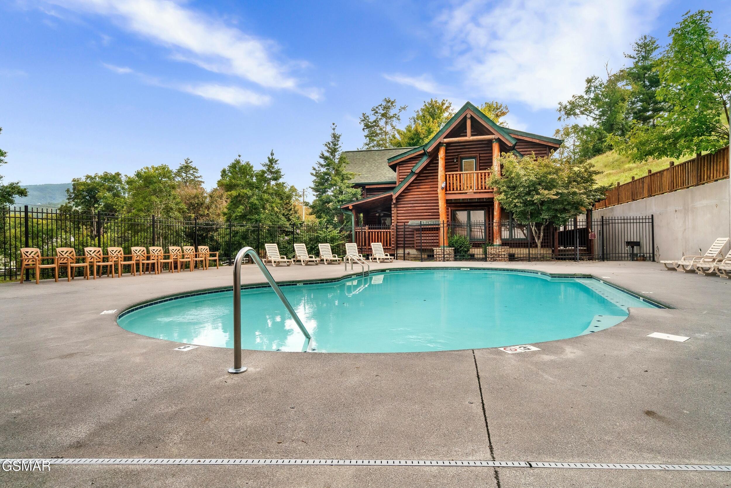 2216 Quiet Valley Way Sevierville TN 37862