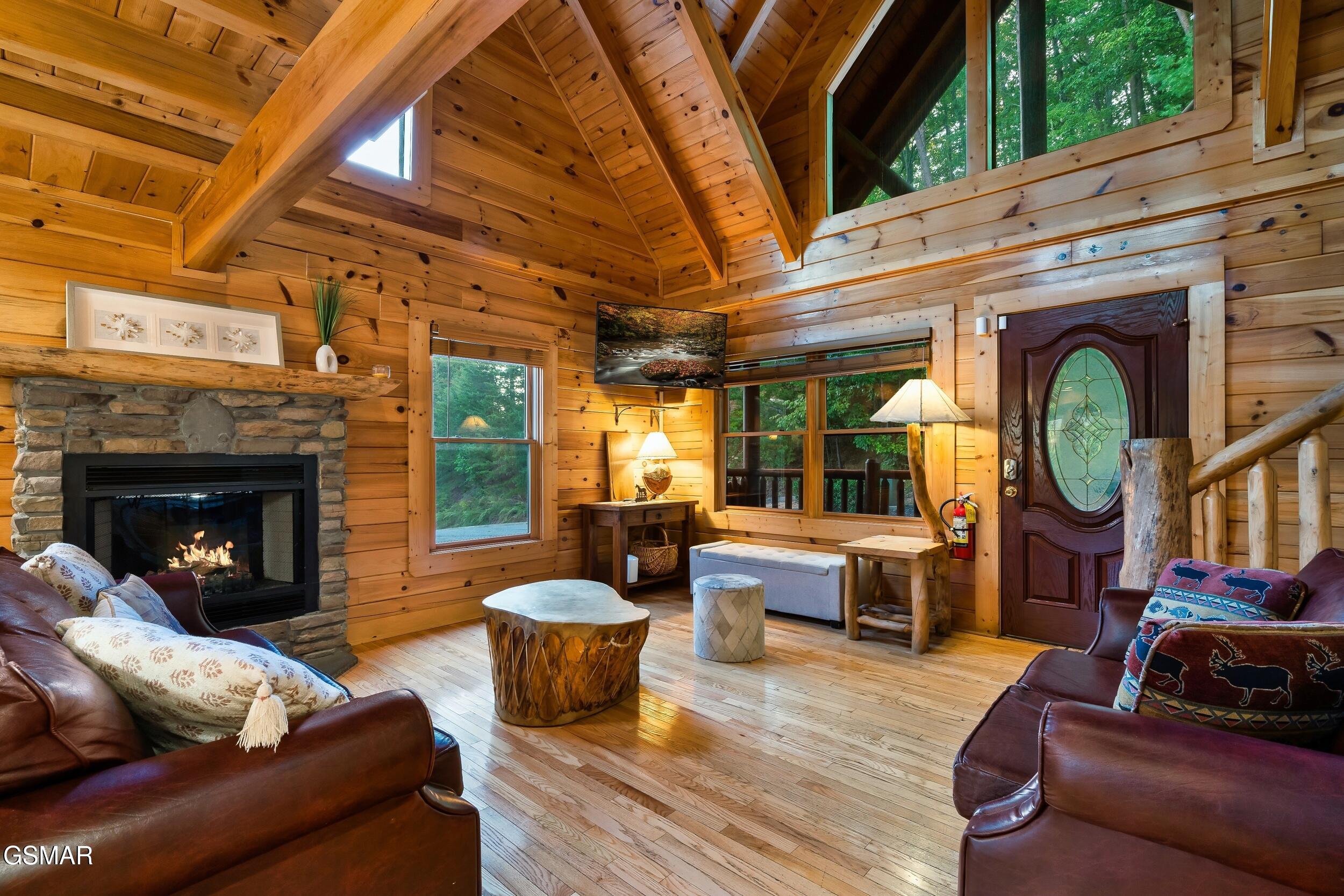 2216 Quiet Valley Way Sevierville TN 37862