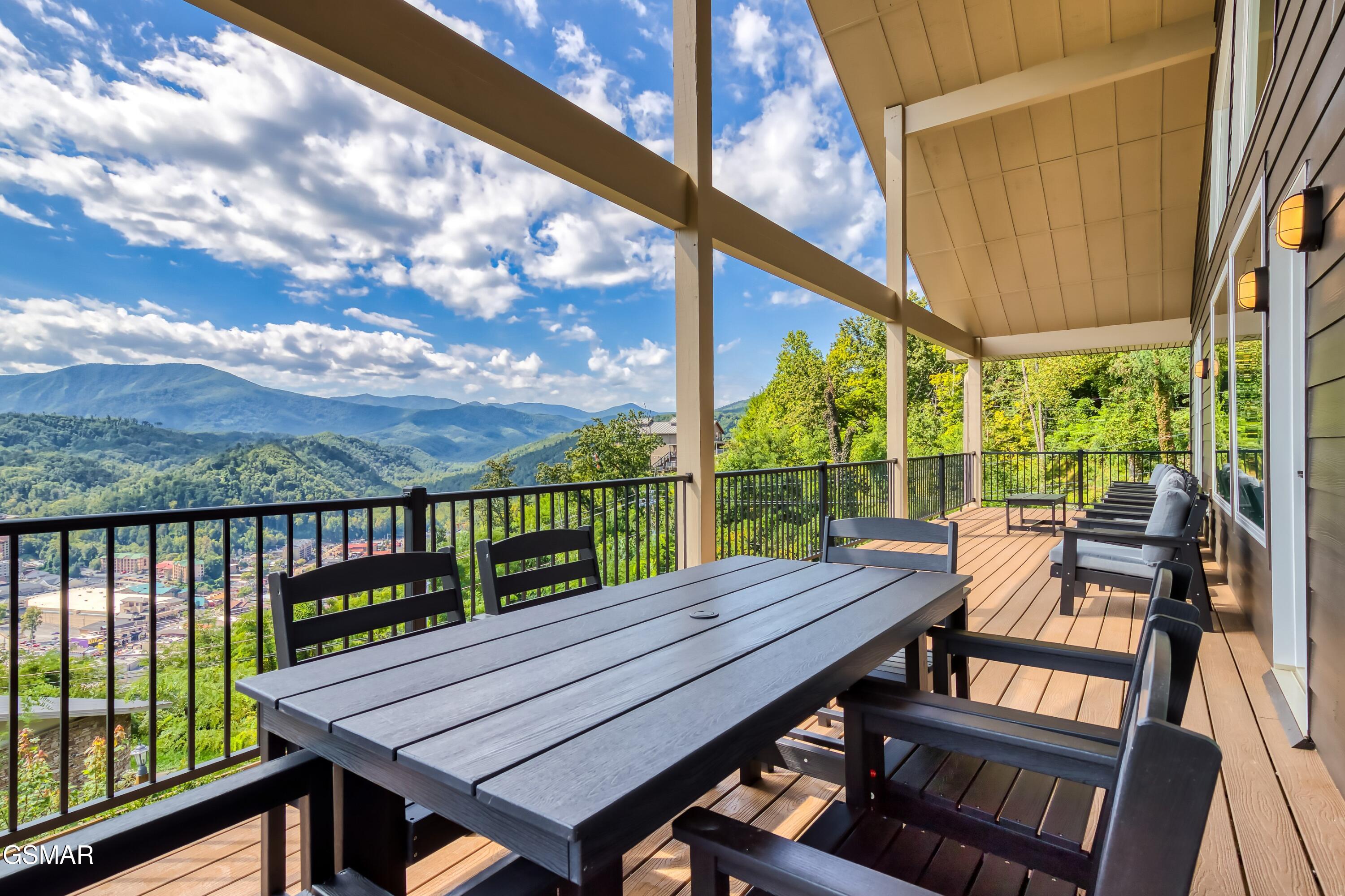 518 Campbell Lead Road Gatlinburg TN 37738